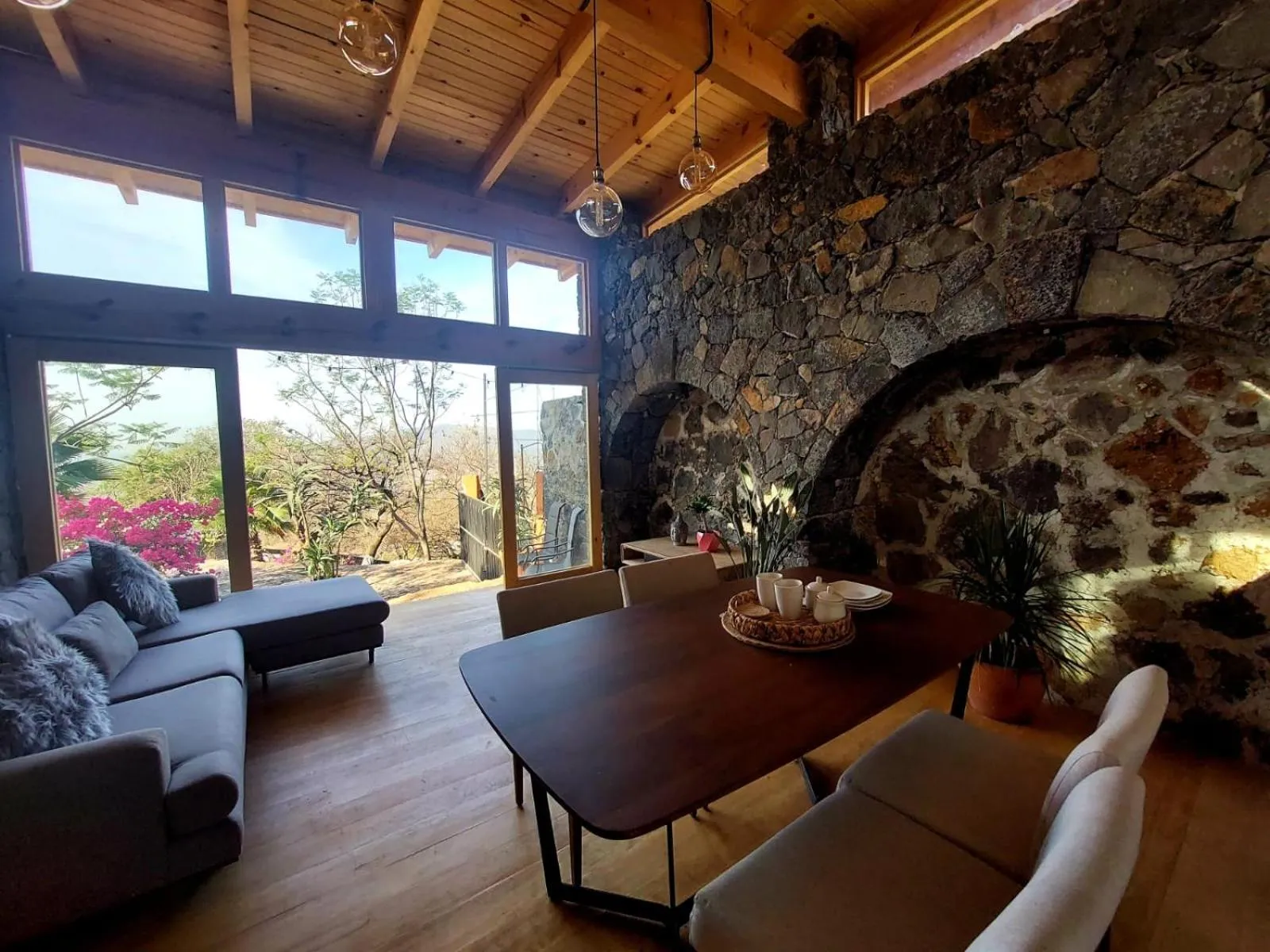 Living room in Amara Tepoztlán