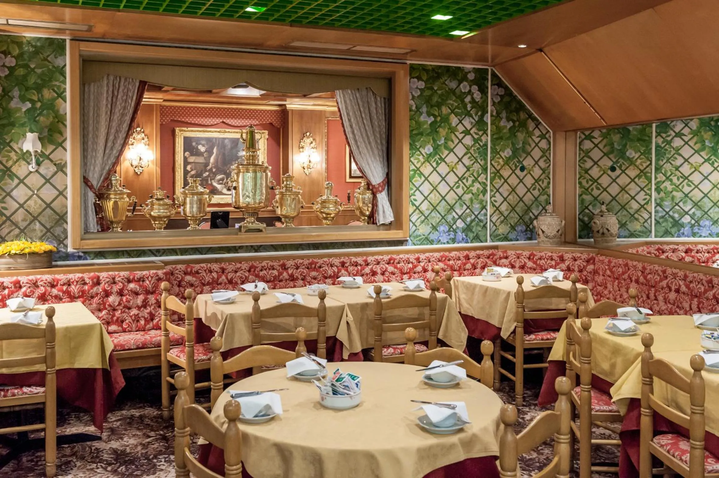 Restaurant/places to eat in Hotel Venezia