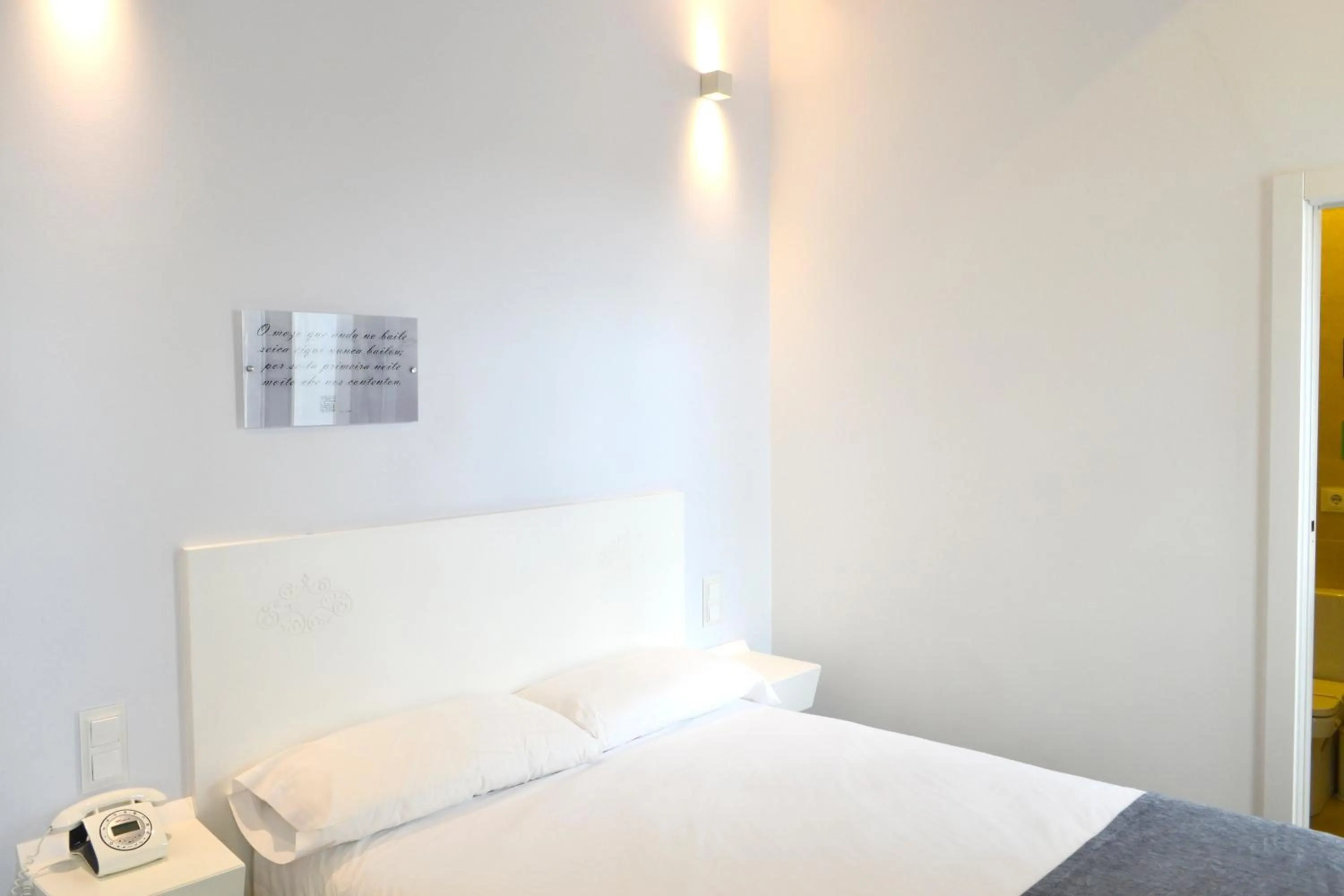 Photo of the whole room, Bed in Hotel Alda San Bieito