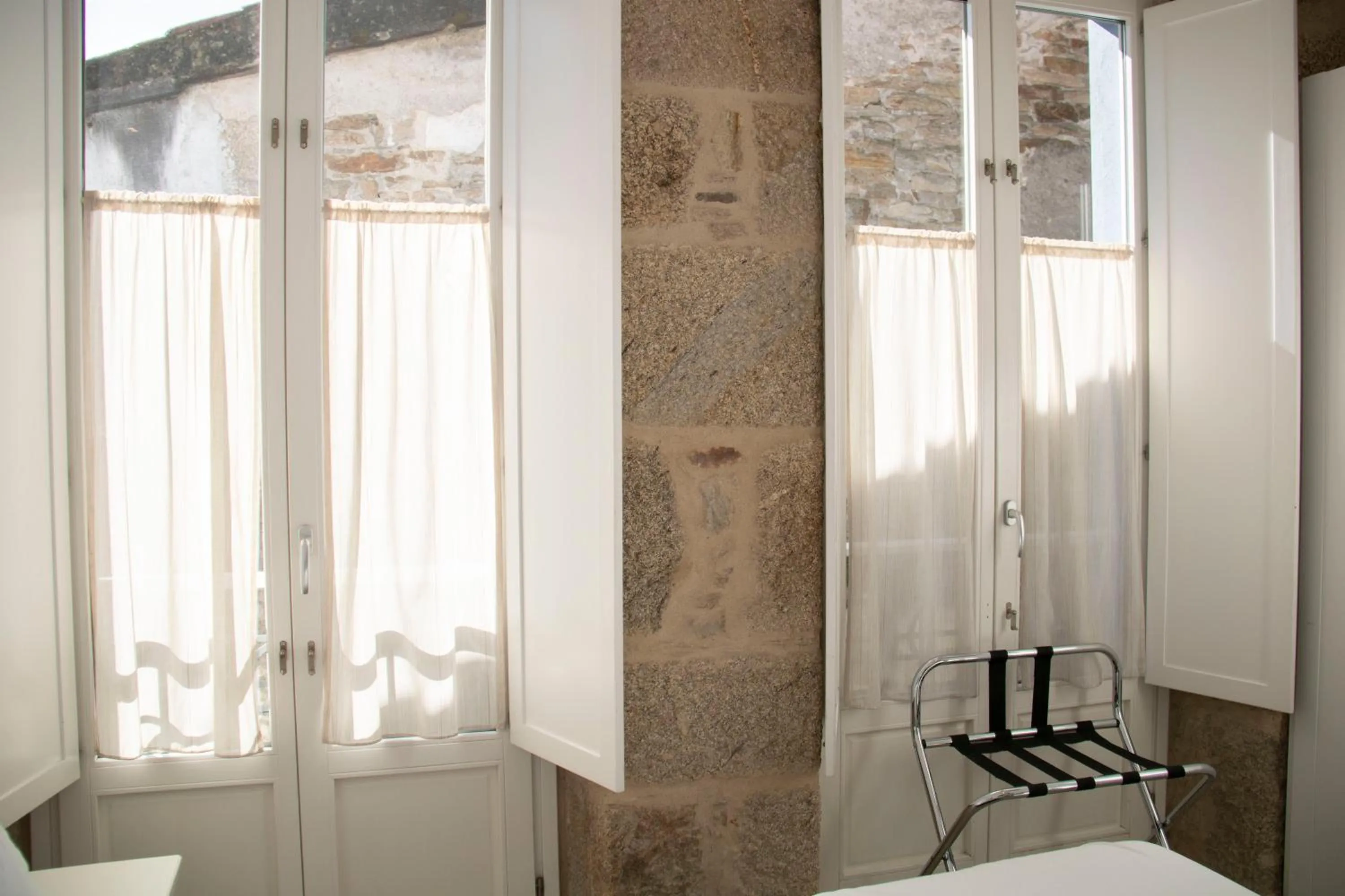 Photo of the whole room in Hotel Alda San Bieito