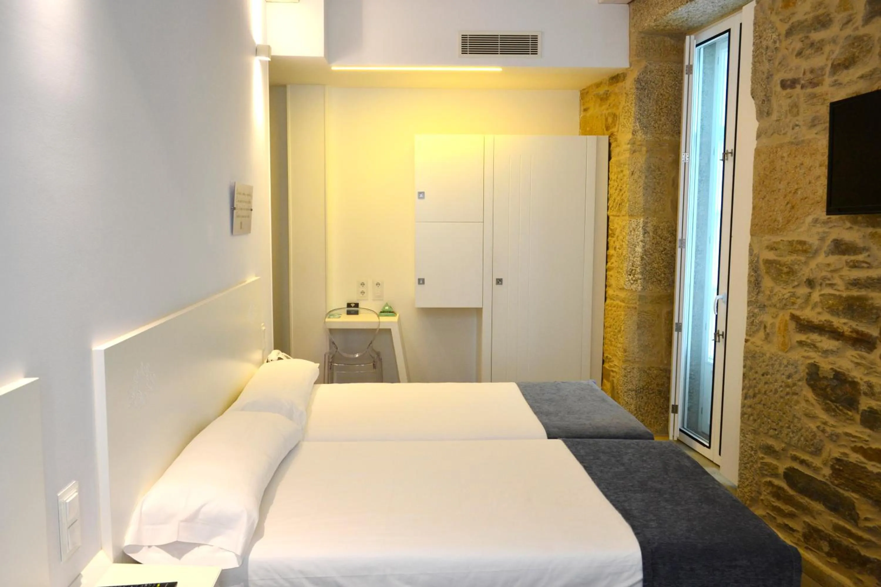 Photo of the whole room, Bed in Hotel Alda San Bieito