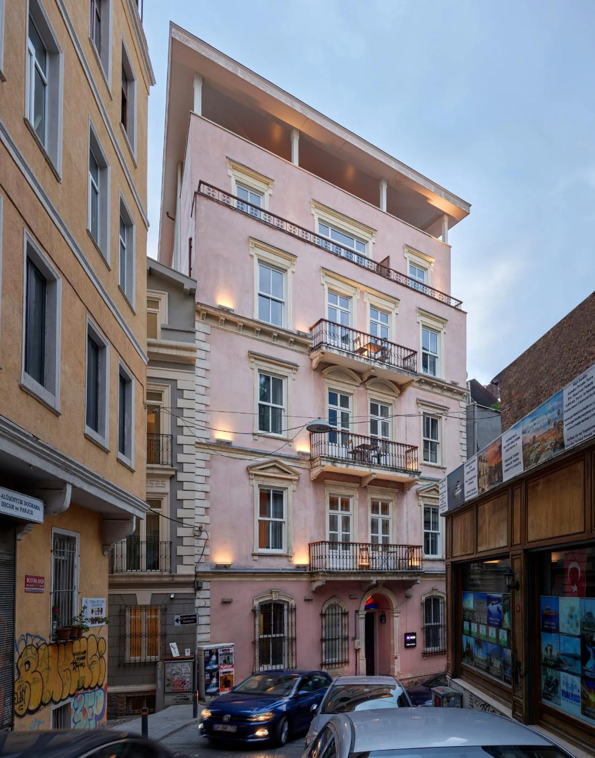 Property building in Casa Di Bava Suites by TCH