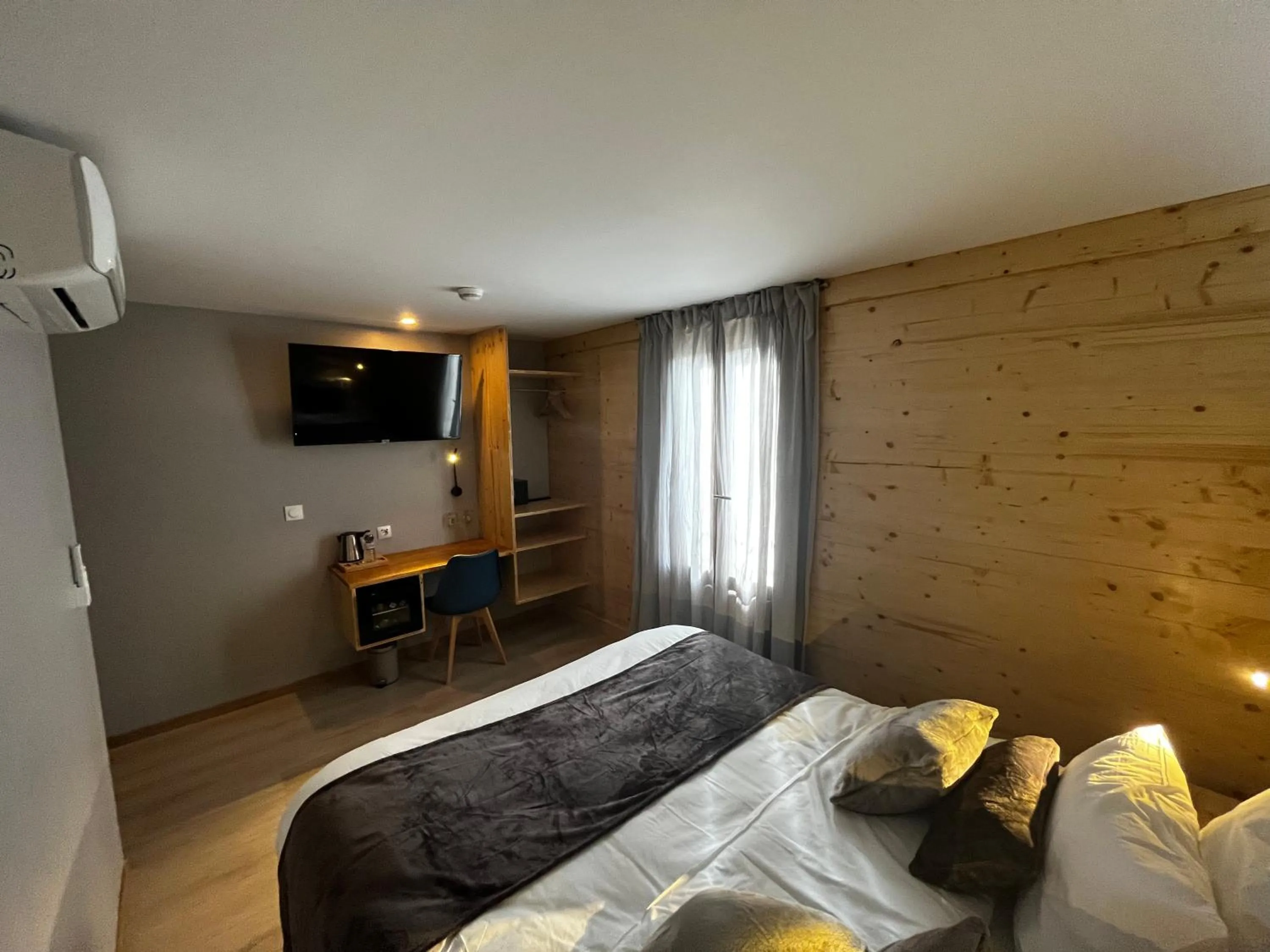 Bed in 9WAGRAM Hotel Boutique