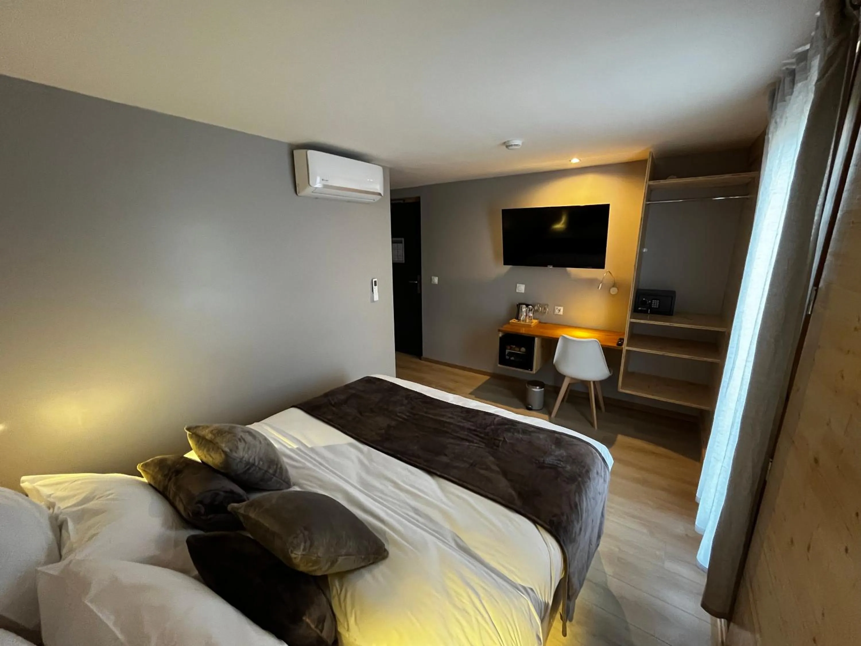 Bed in 9WAGRAM Hotel Boutique