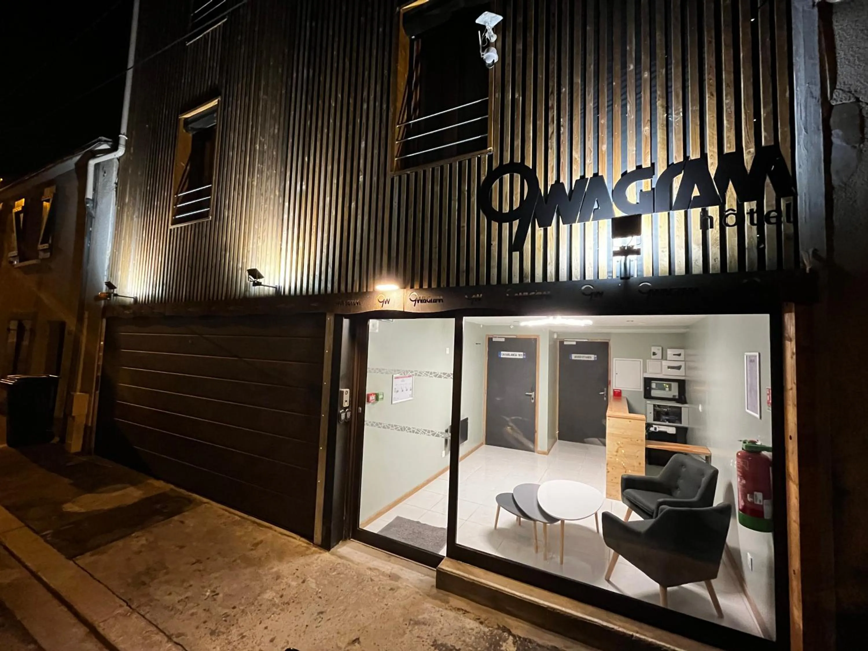 Property building in 9WAGRAM Hotel Boutique