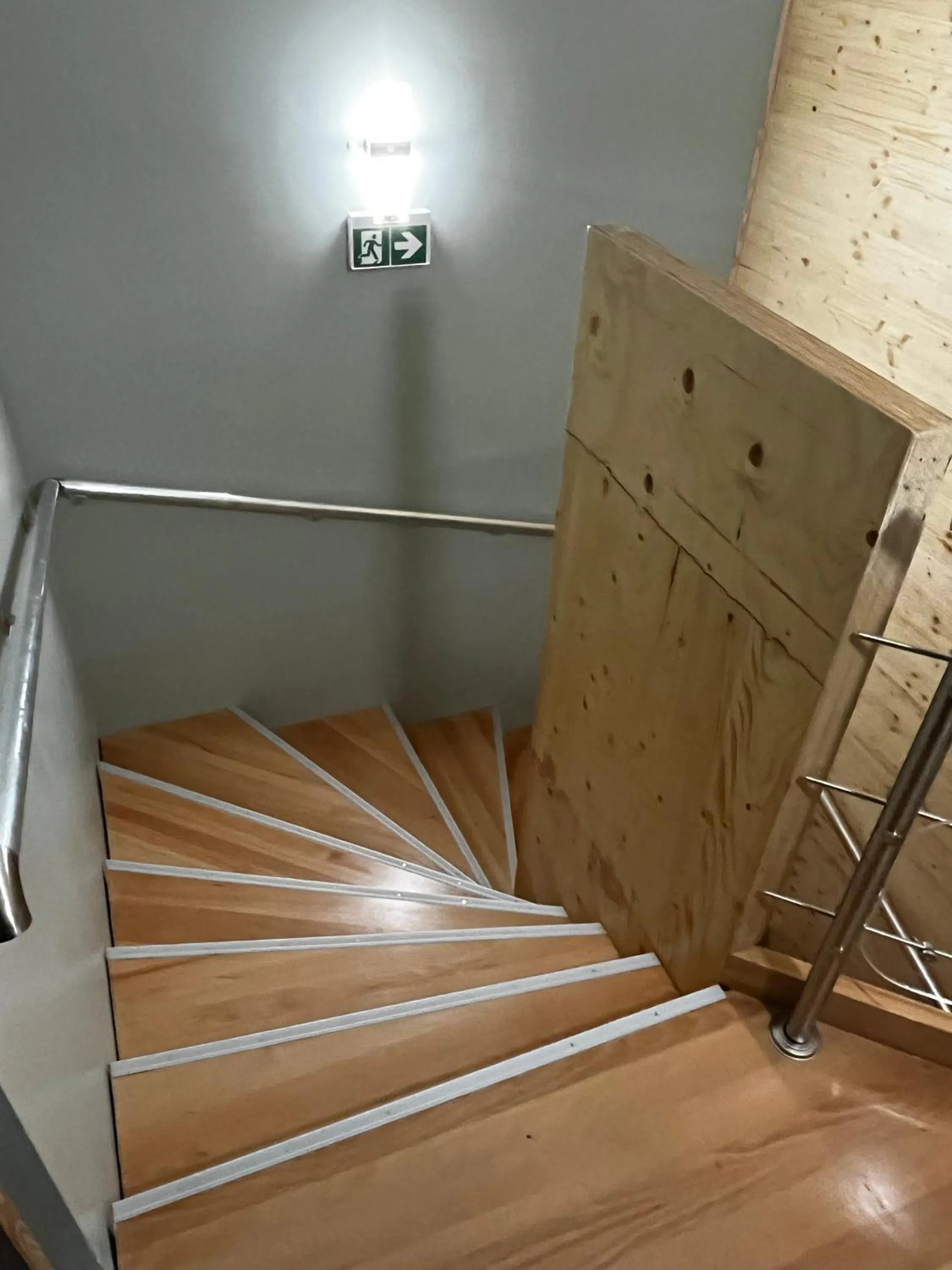 acessibility in 9WAGRAM Hotel Boutique