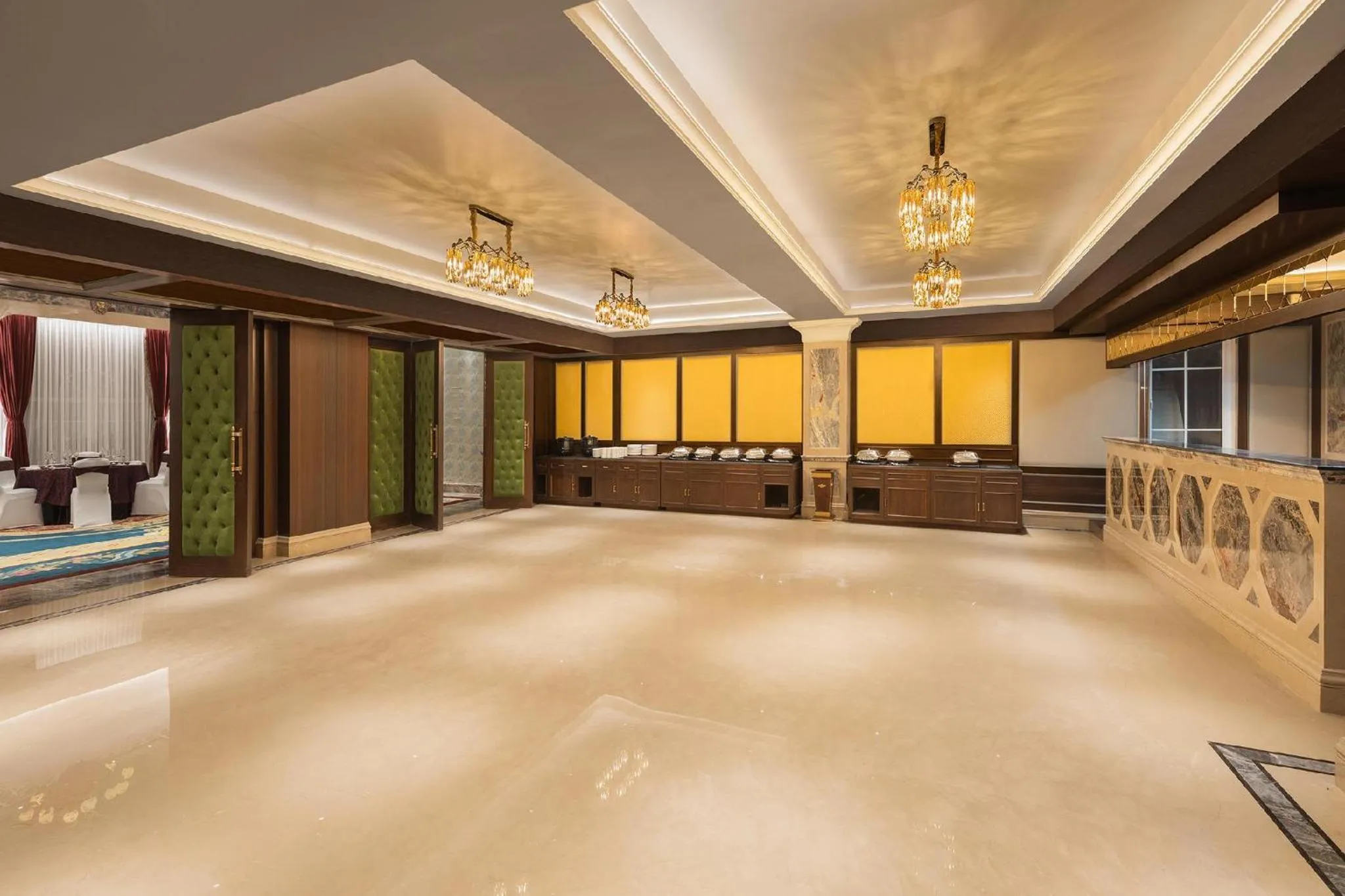 Banquet/Function facilities in Hotel Hillock Ahmedabad