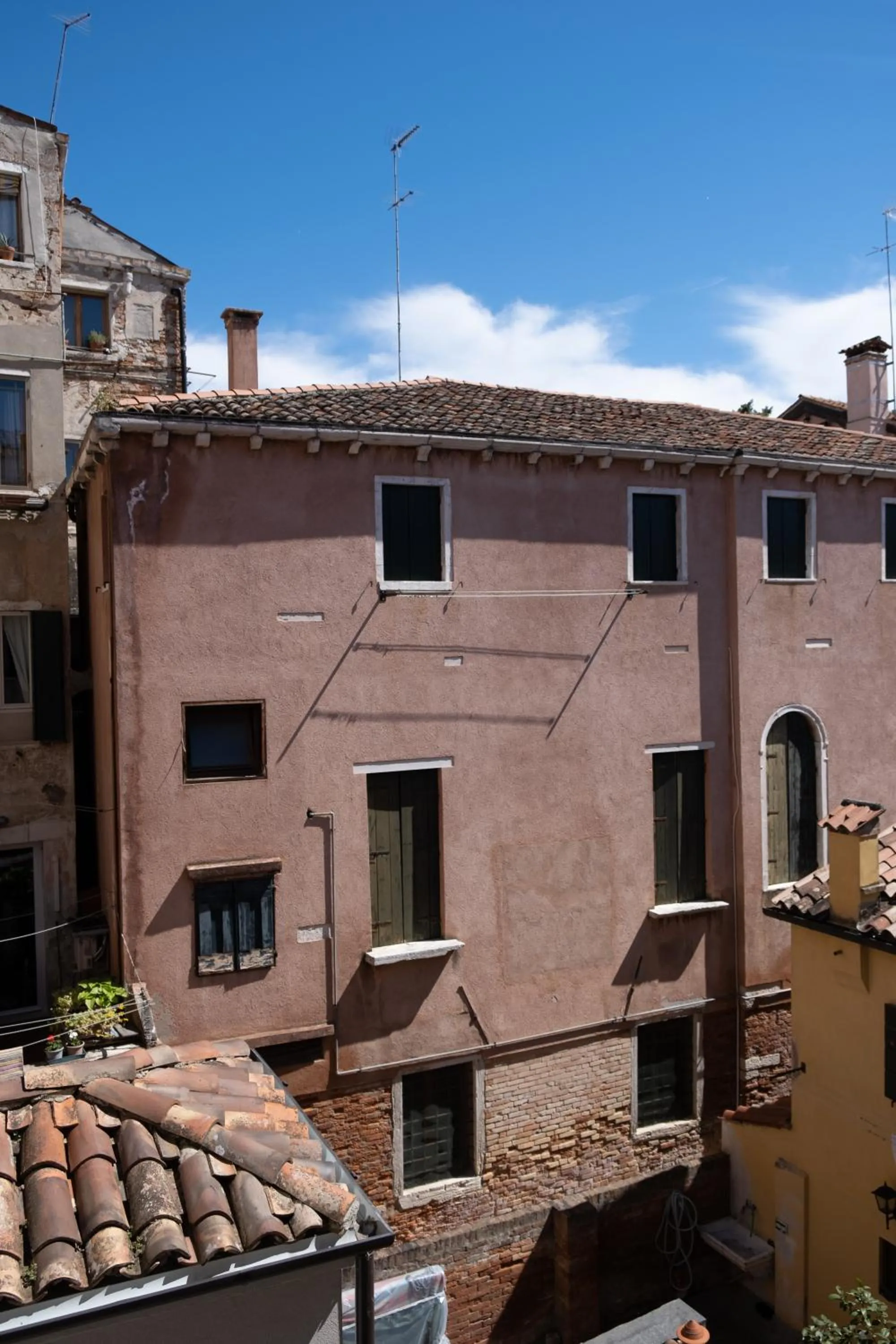 Inner courtyard view in Palazzo Schiavoni Residenza d'epoca & Suite-Apartments