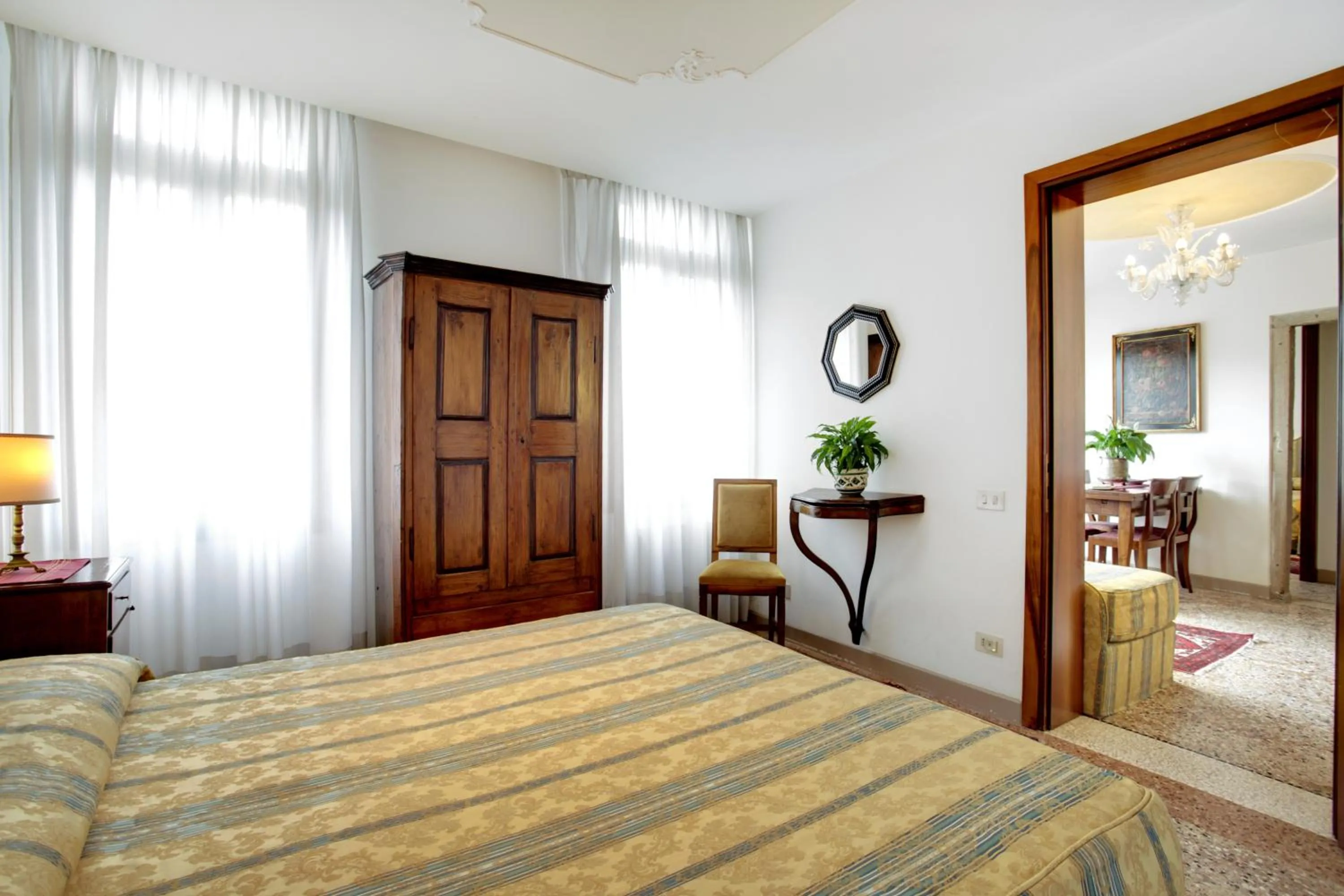 Bed in Palazzo Schiavoni Residenza d'epoca & Suite-Apartments