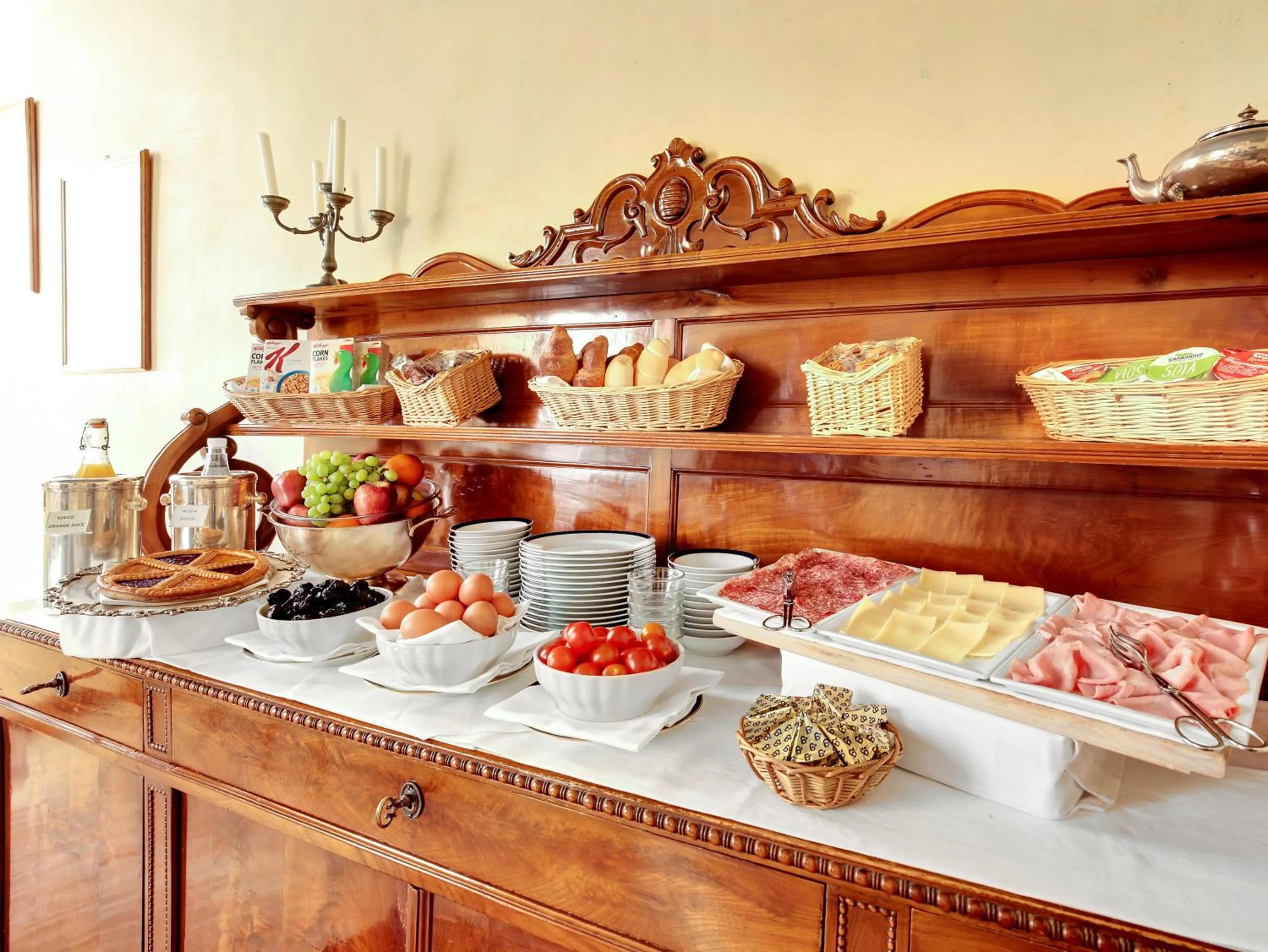 Continental breakfast in Palazzo Schiavoni Residenza d'epoca & Suite-Apartments
