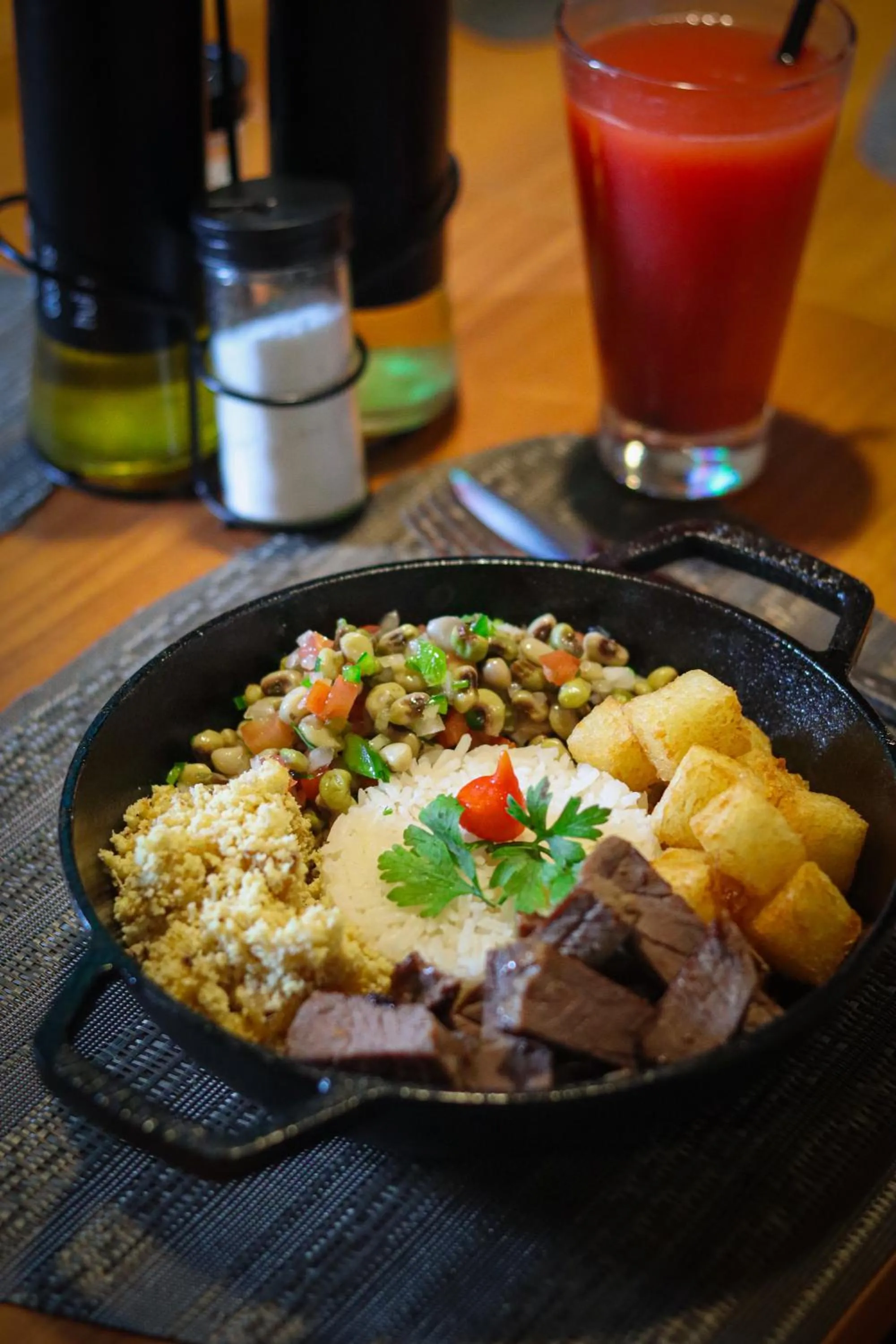 Restaurant/places to eat in Barra De Maragogi Pousada