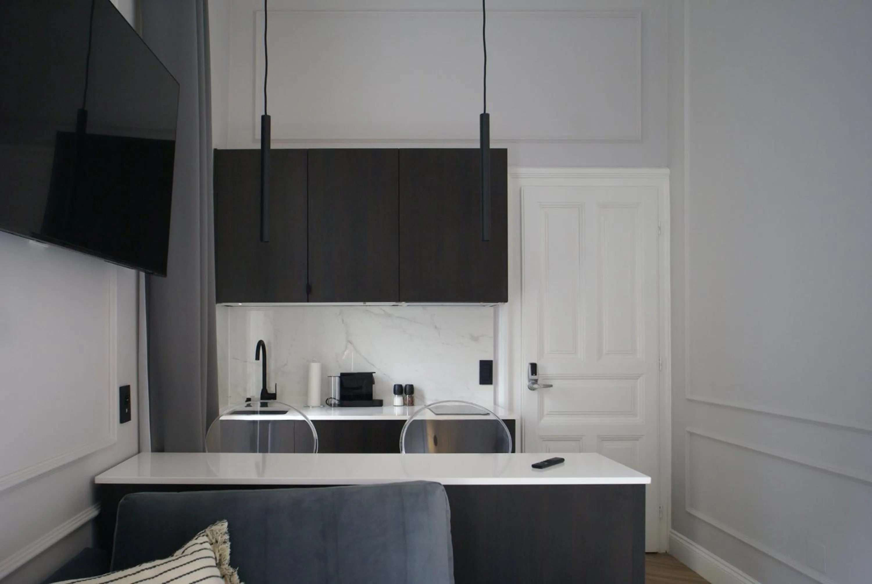Kitchen or kitchenette in Fingerprint Luxury Apartments