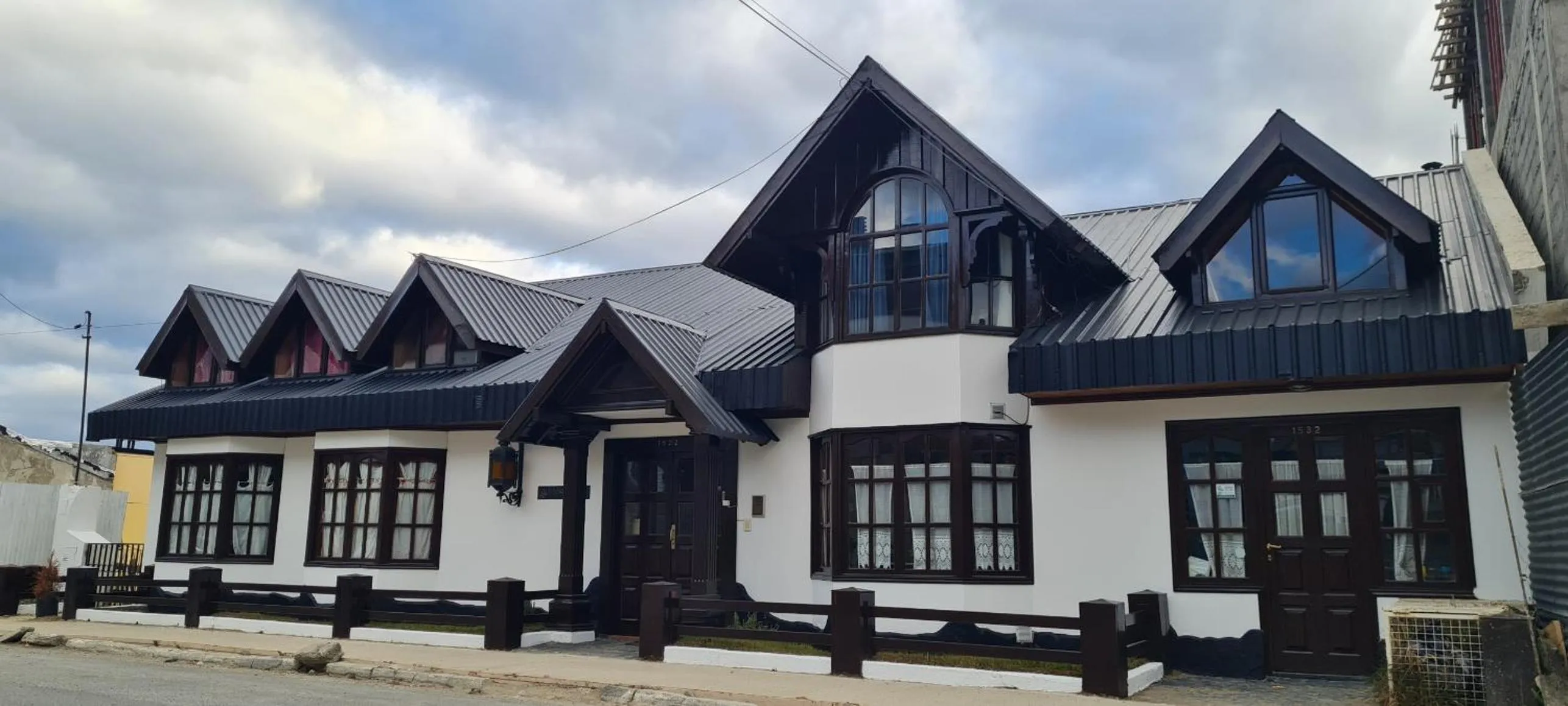 Property building in FLOR AUSTRAL