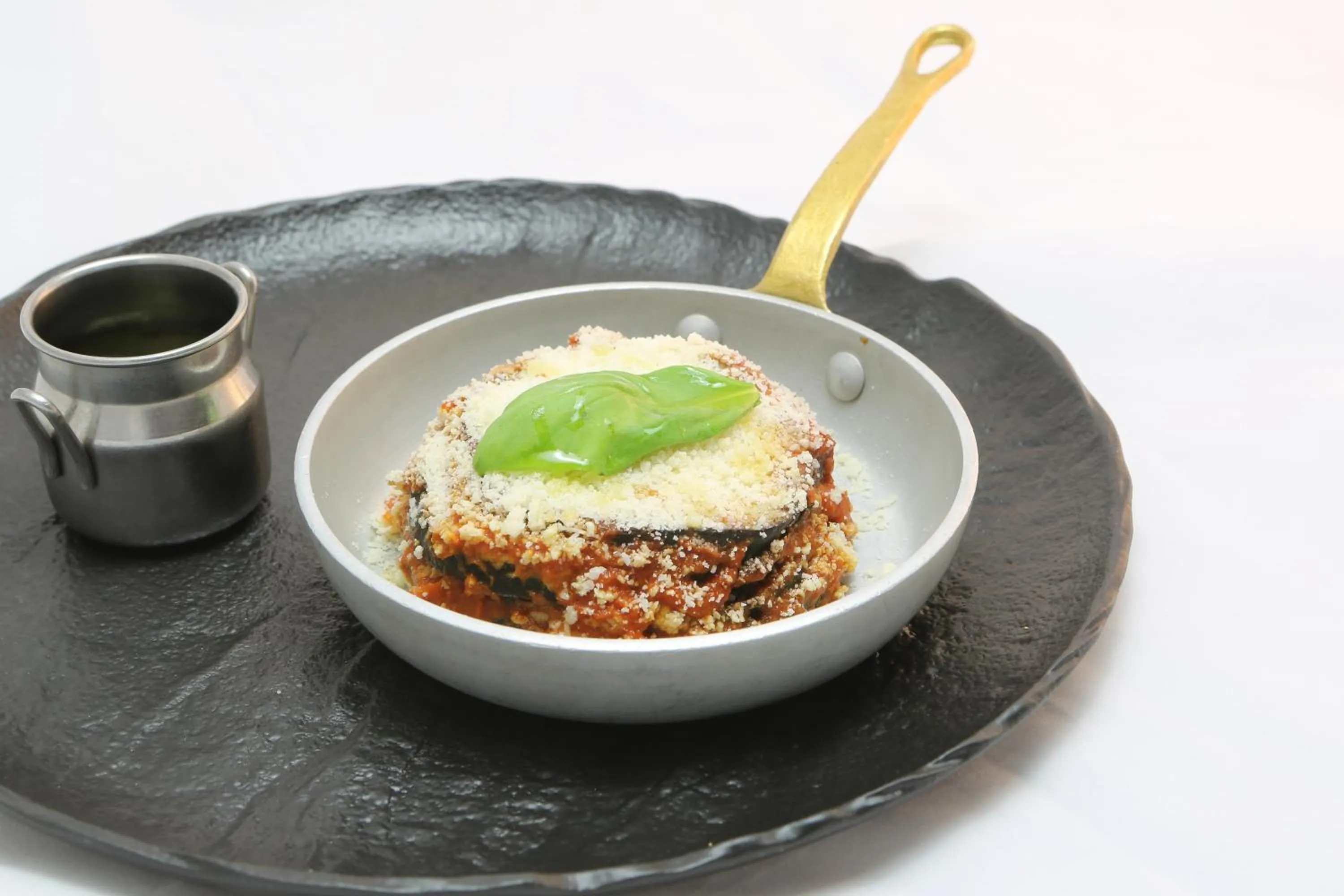 Restaurant/places to eat in City Guest House