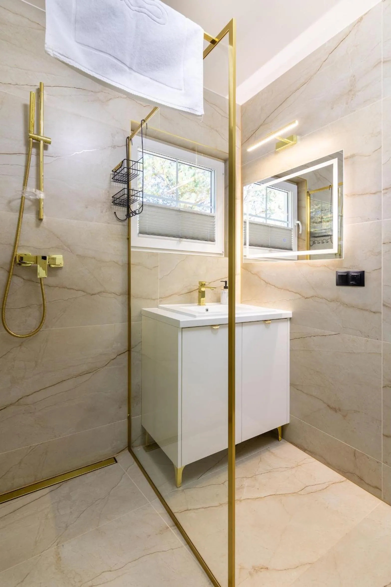 Shower in Hotel Perła Dunajca