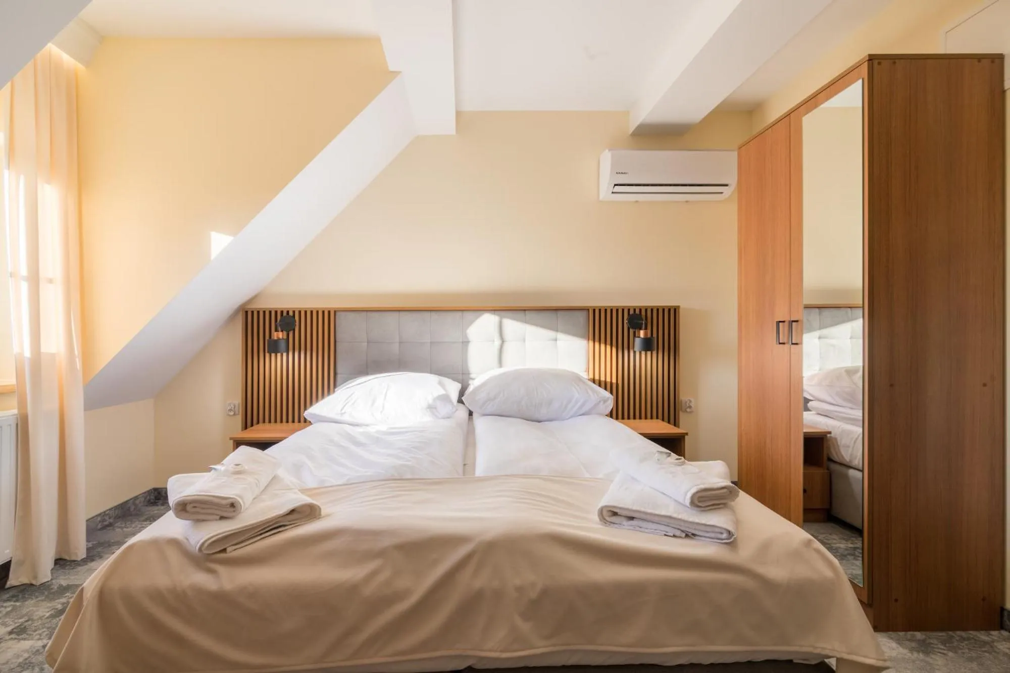 Photo of the whole room, Bed in Hotel Perła Dunajca