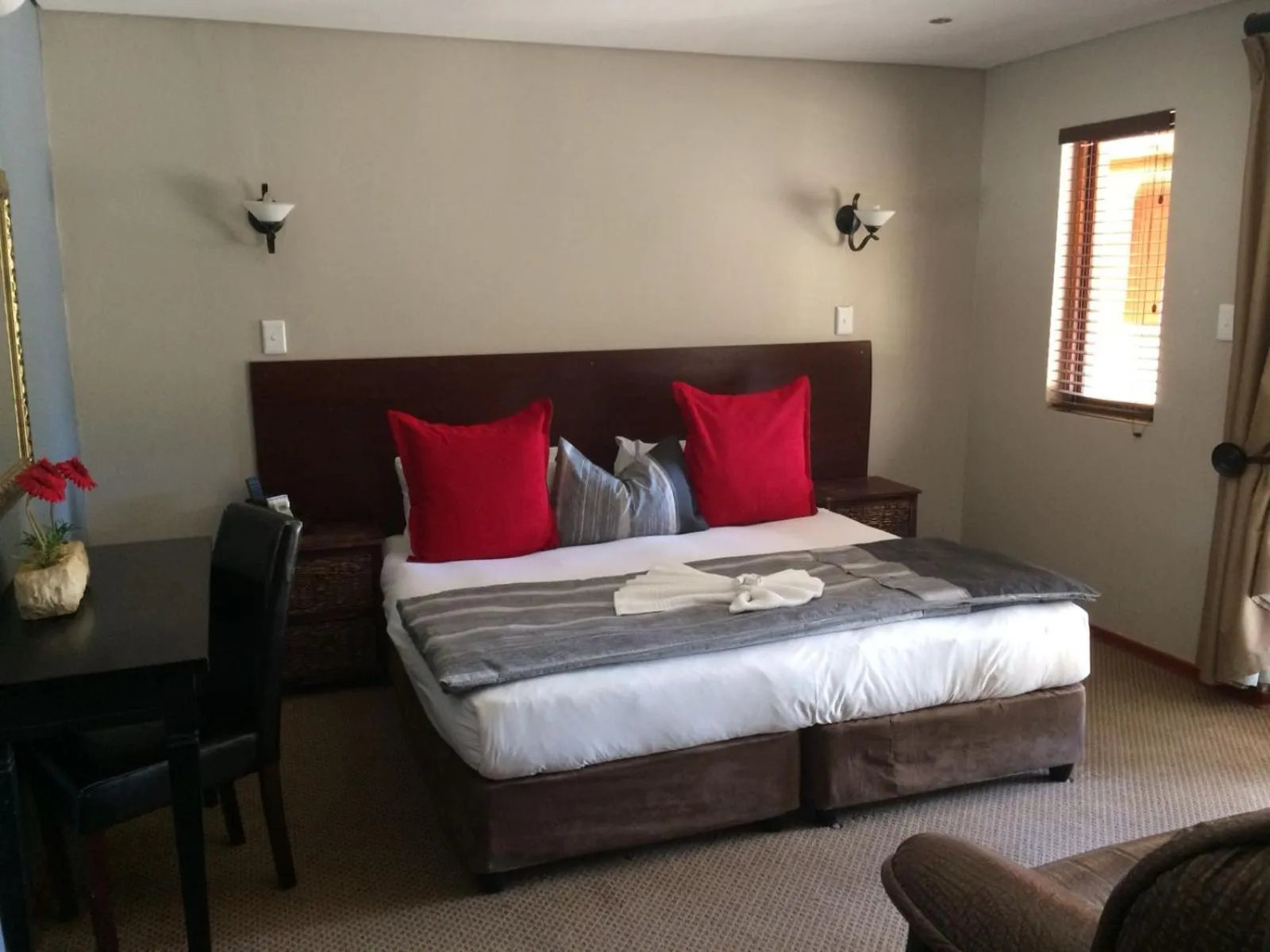 Comfort King Room - single occupancy in Monte Christo Hotel