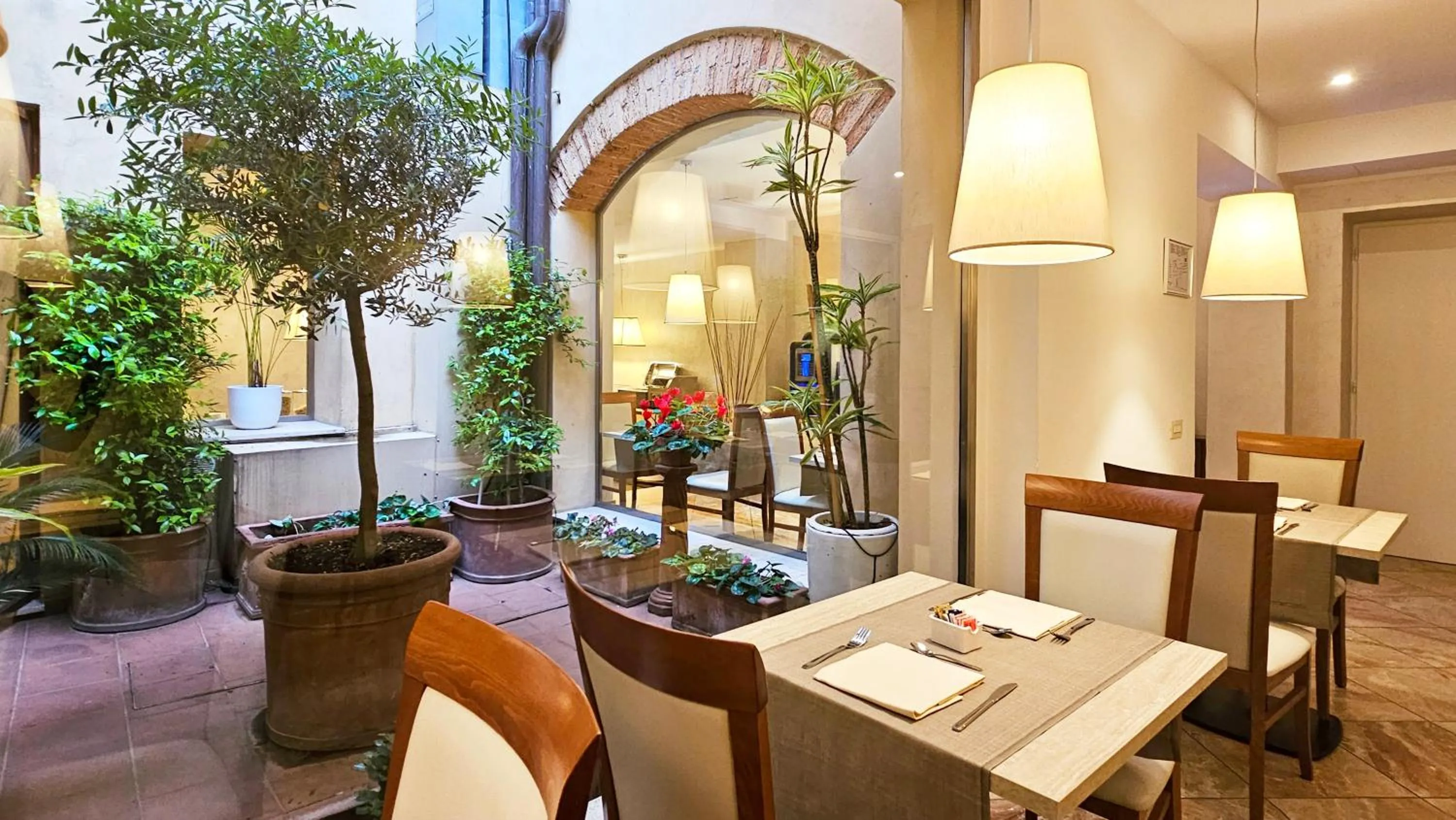 Breakfast in Hotel Atlantic Palace