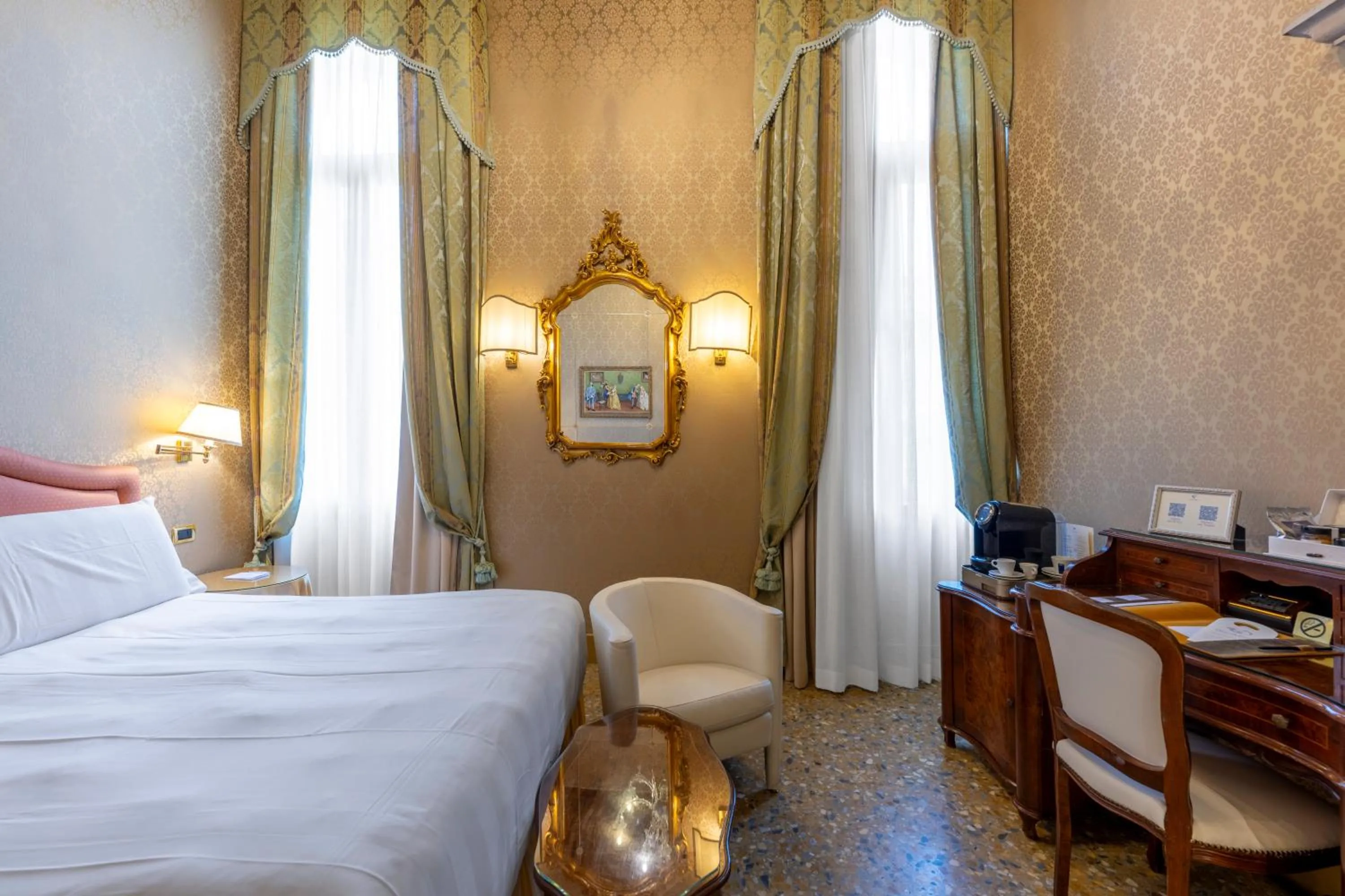 Bed in Hotel Colombina