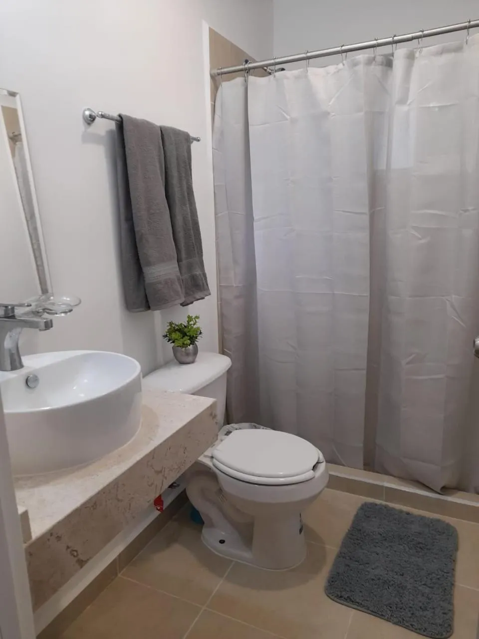 Bathroom in Fabulous Apartment HOEStel Lucerna!