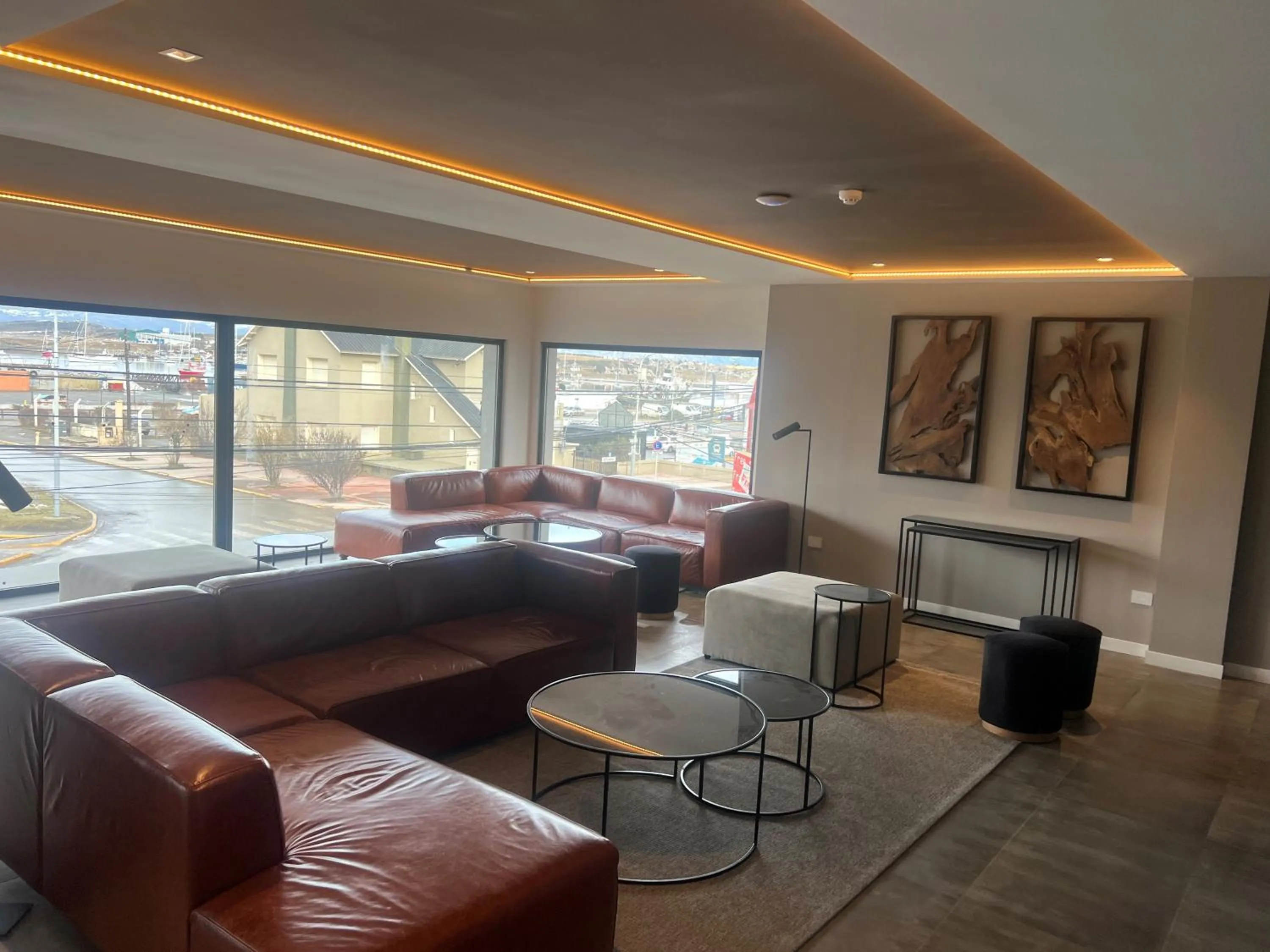 Living room in Hotel Canal Beagle