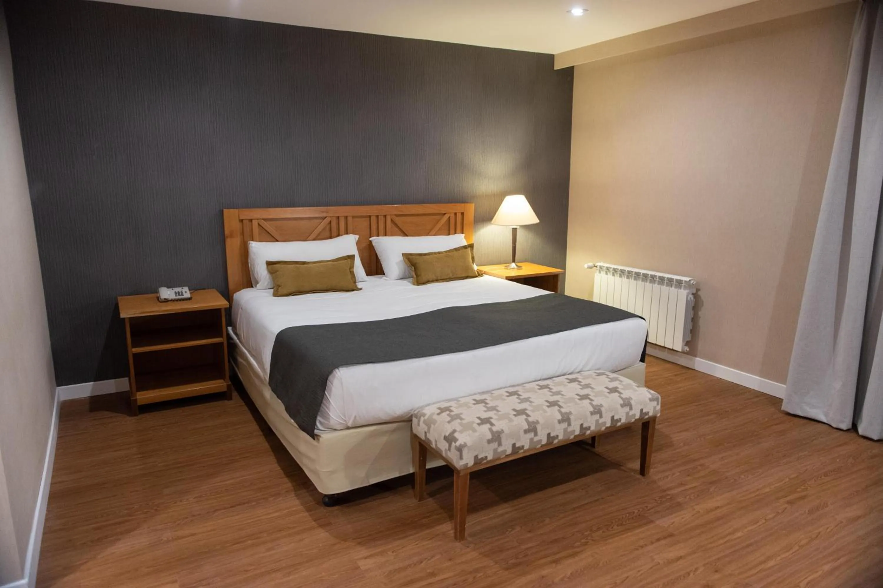 Bedroom, Bed in Hotel Canal Beagle