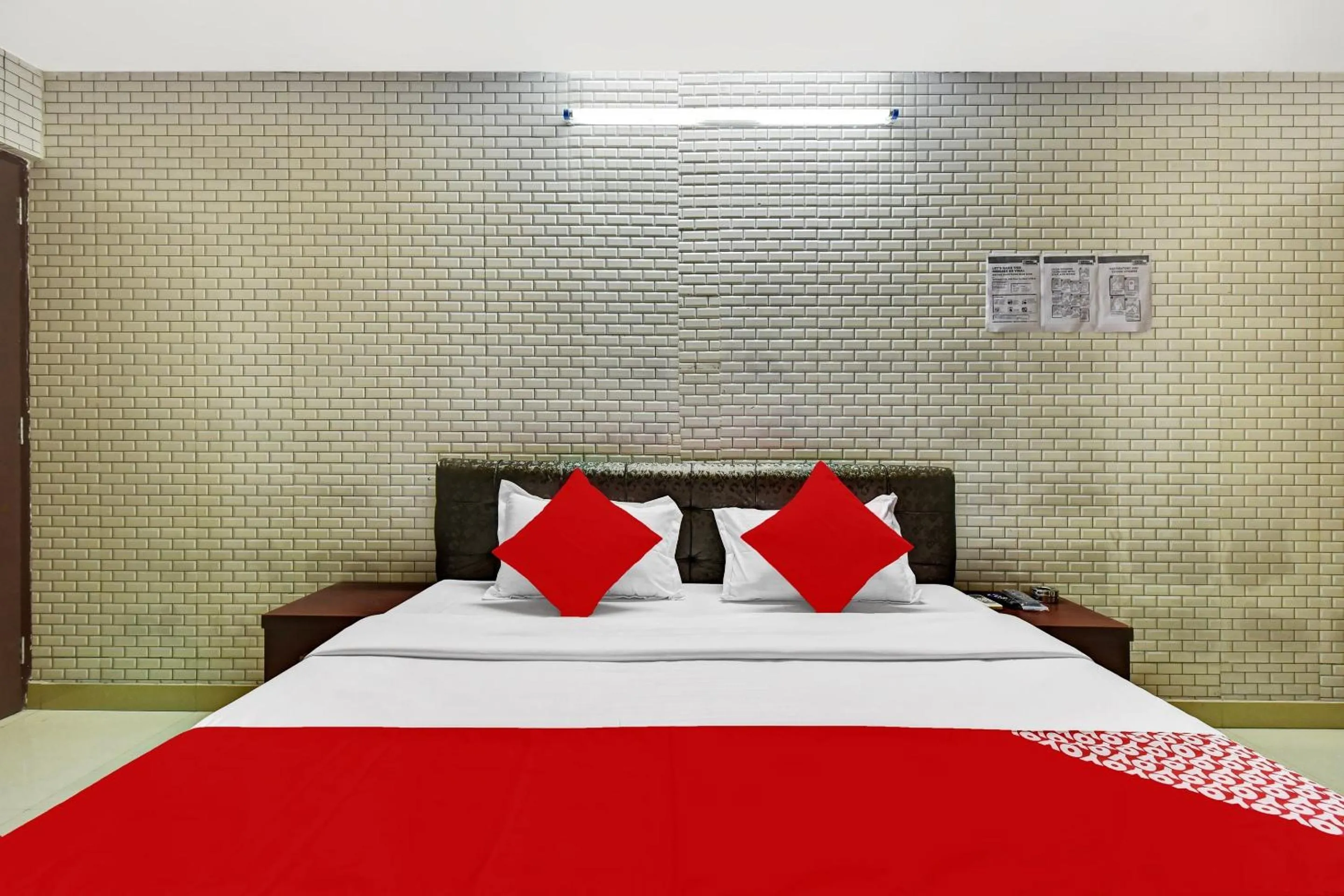 Bedroom, Bed in Hotel O Eleven Hotel & Banquet