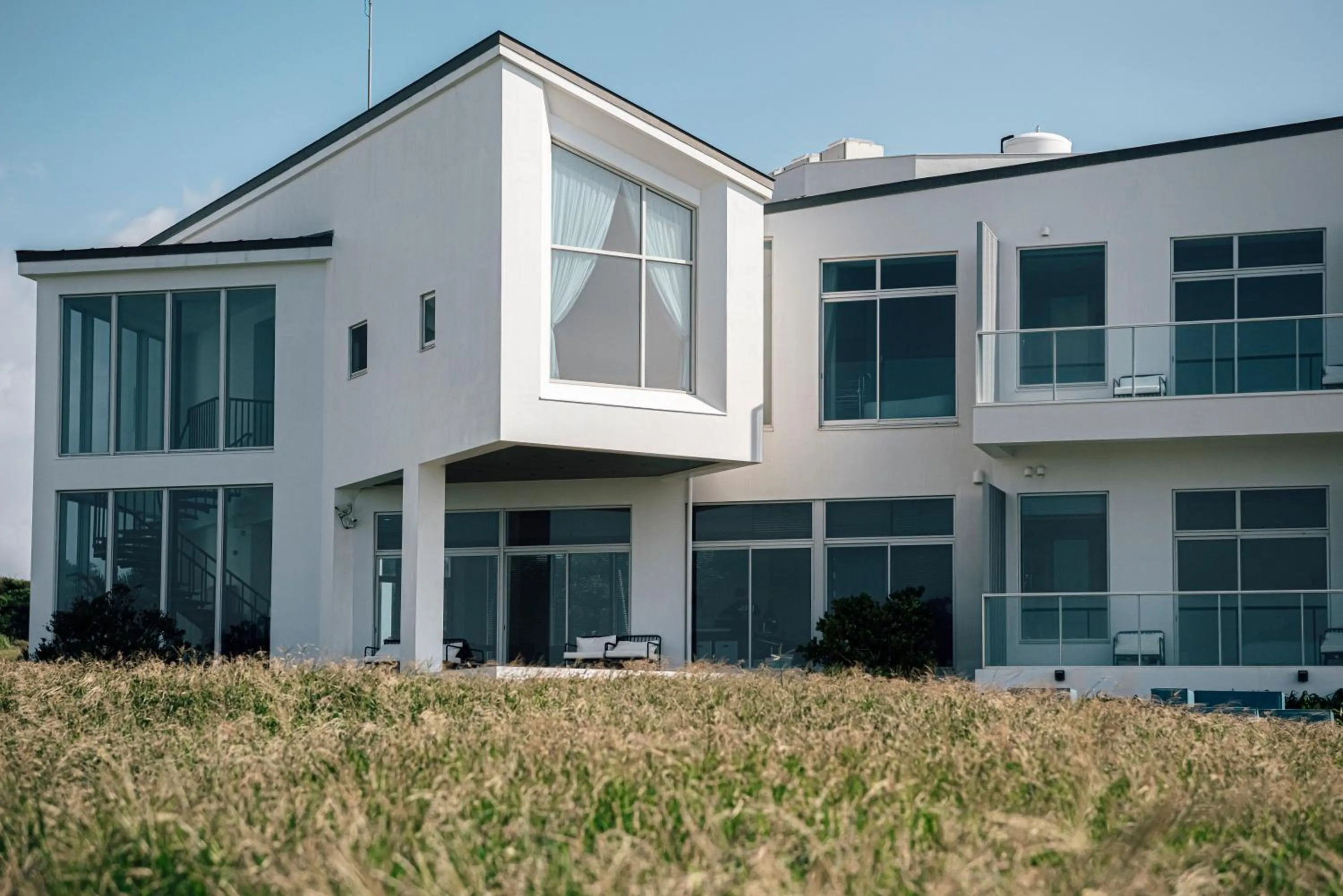 Property building in Sunlight On the Peninsula
