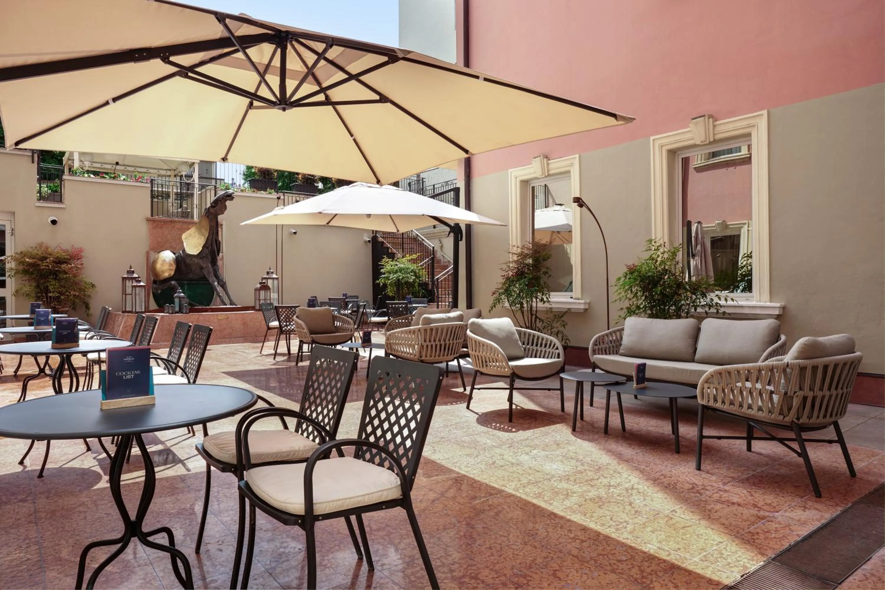 Garden in Hotel Indigo Verona - Grand Hotel Des Arts by IHG