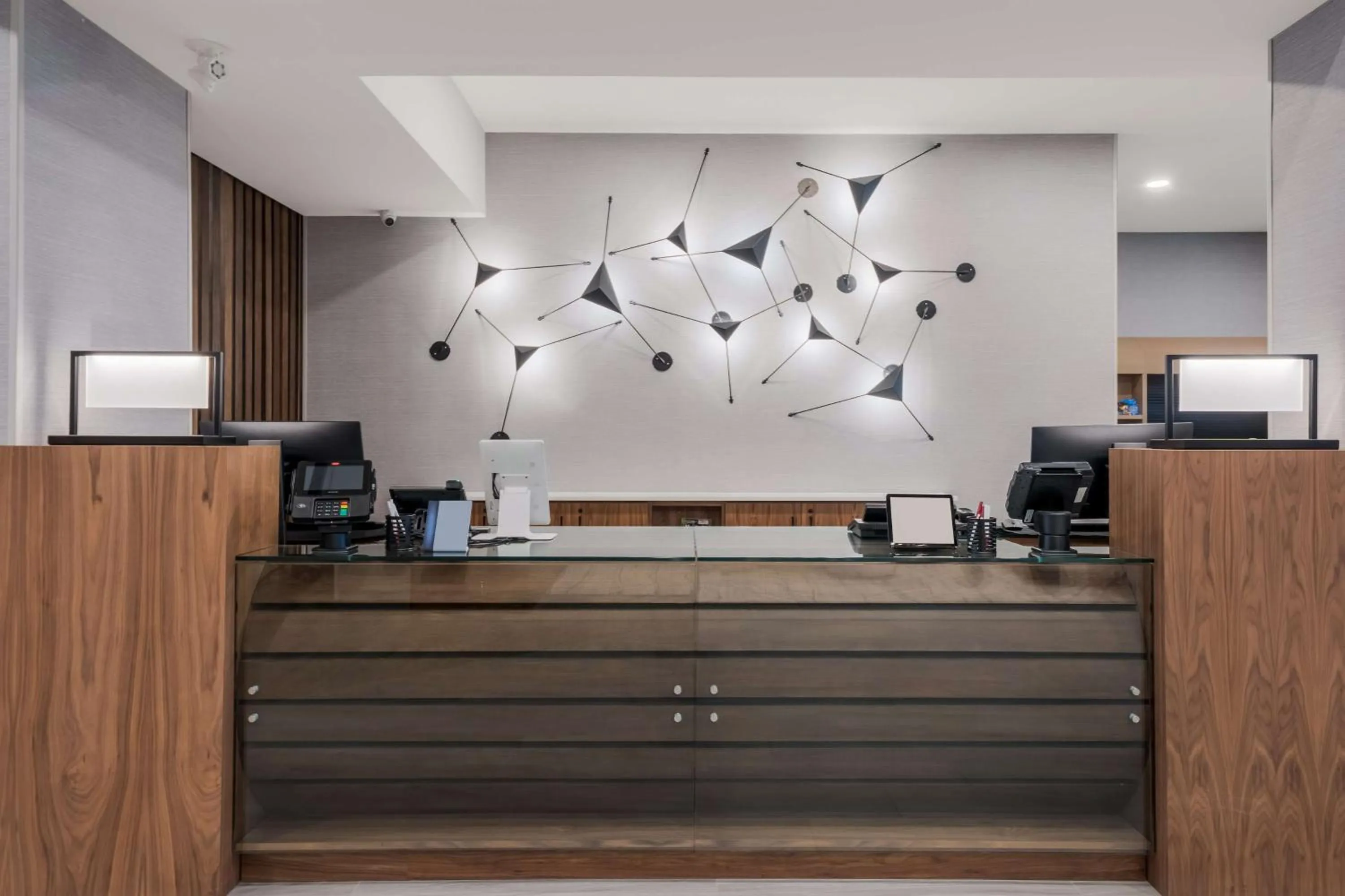 Lobby or reception in Best Western Plus Parry Sound