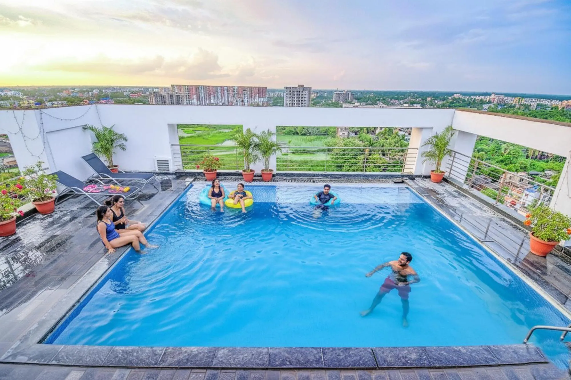 Swimming pool in FabHotel Indeedcare Hotel & Resorts - Nr Kolkata Airport