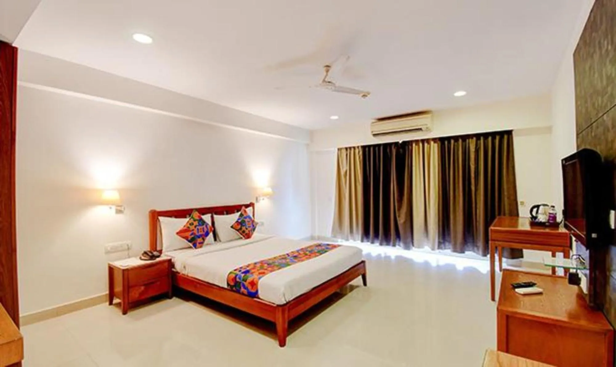 Bed in FabHotel Indeedcare Hotel & Resorts - Nr Kolkata Airport