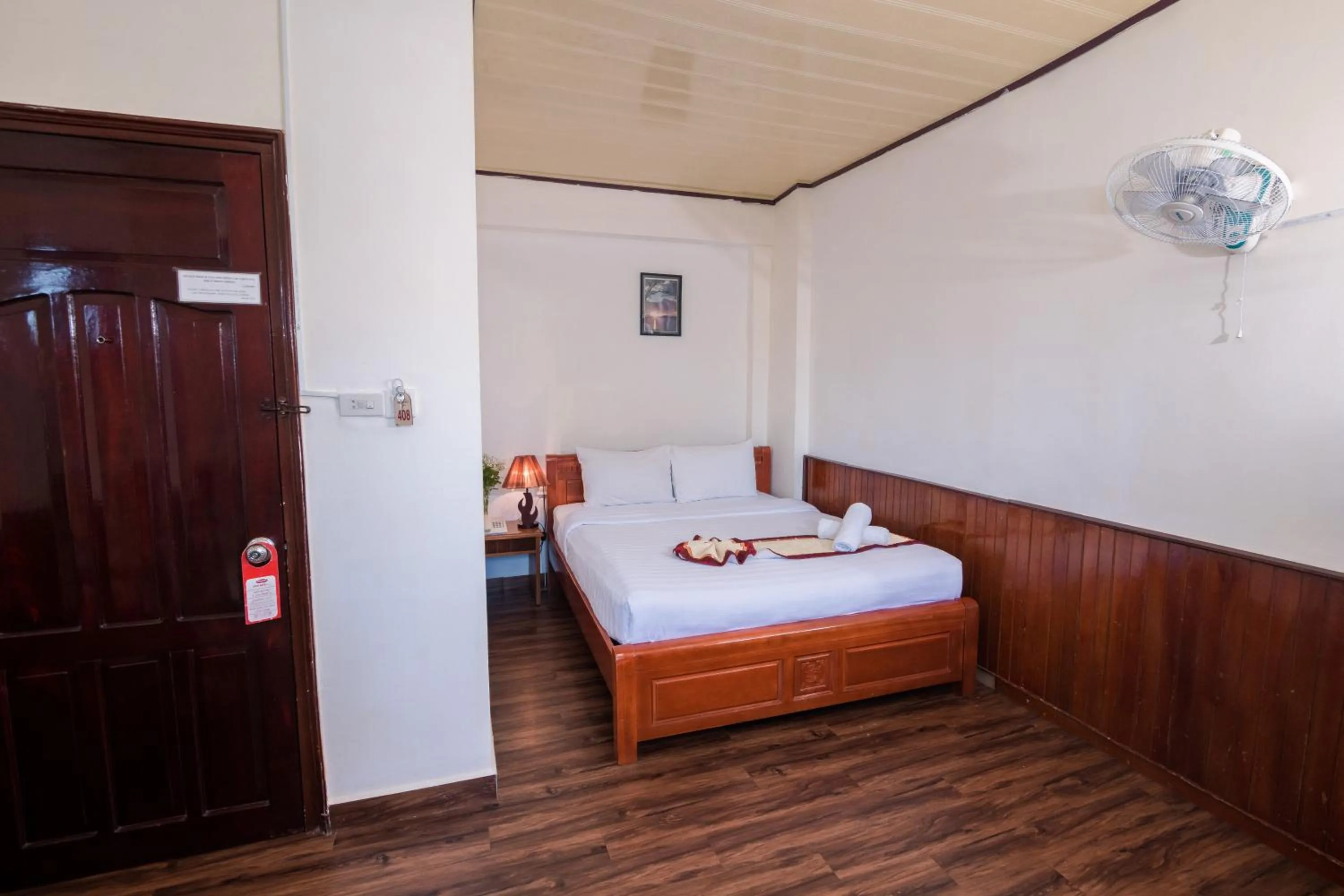 Bedroom, Bed in ANH ĐÀO HOTEL