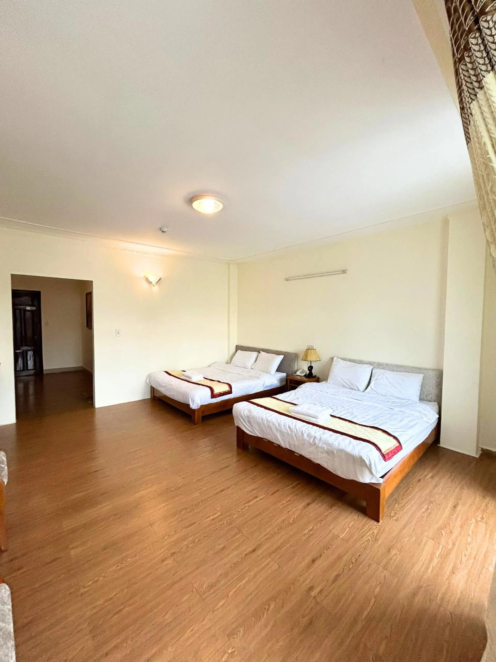 Bed in ANH ĐÀO HOTEL