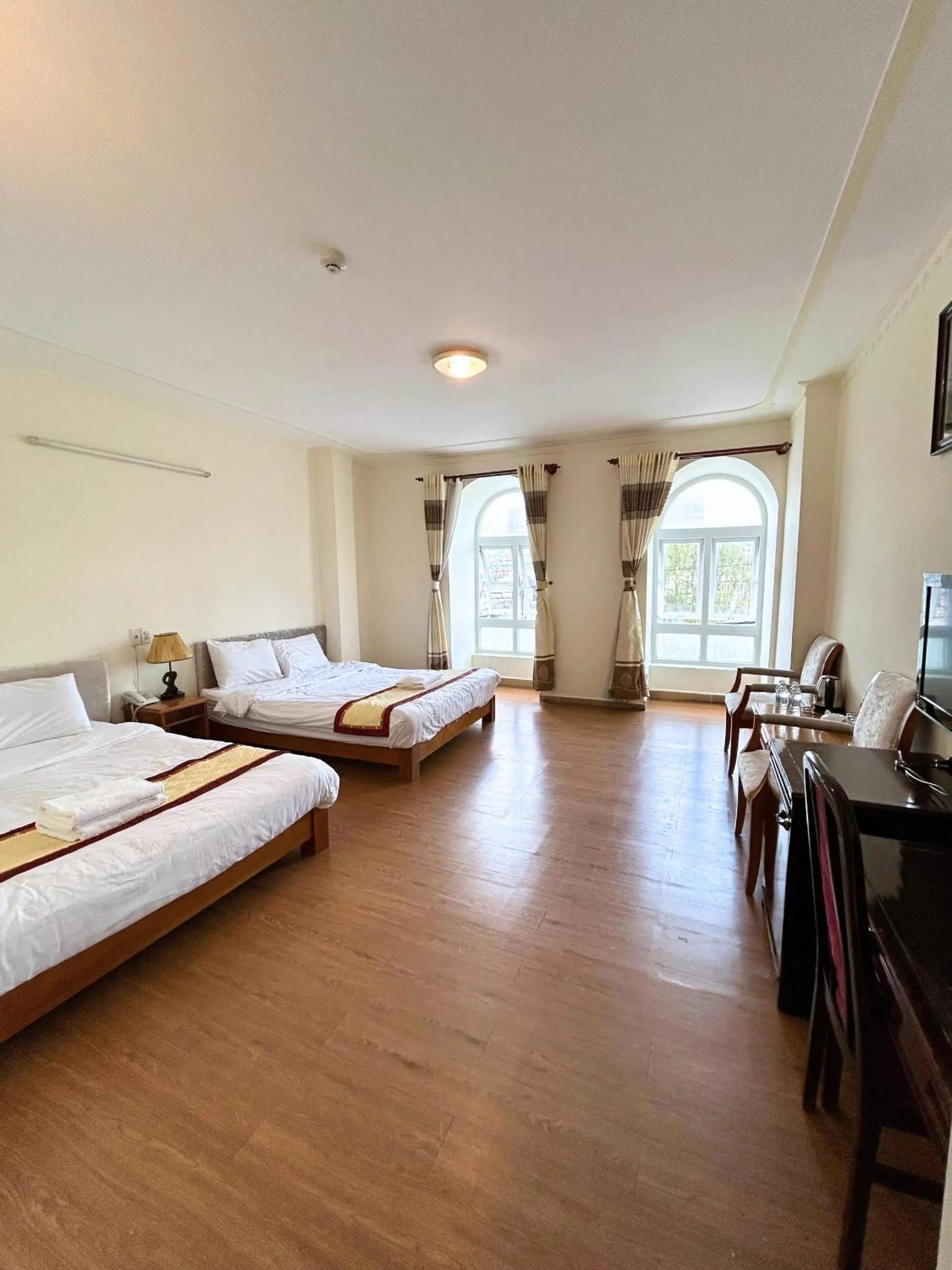 Bed in ANH ĐÀO HOTEL