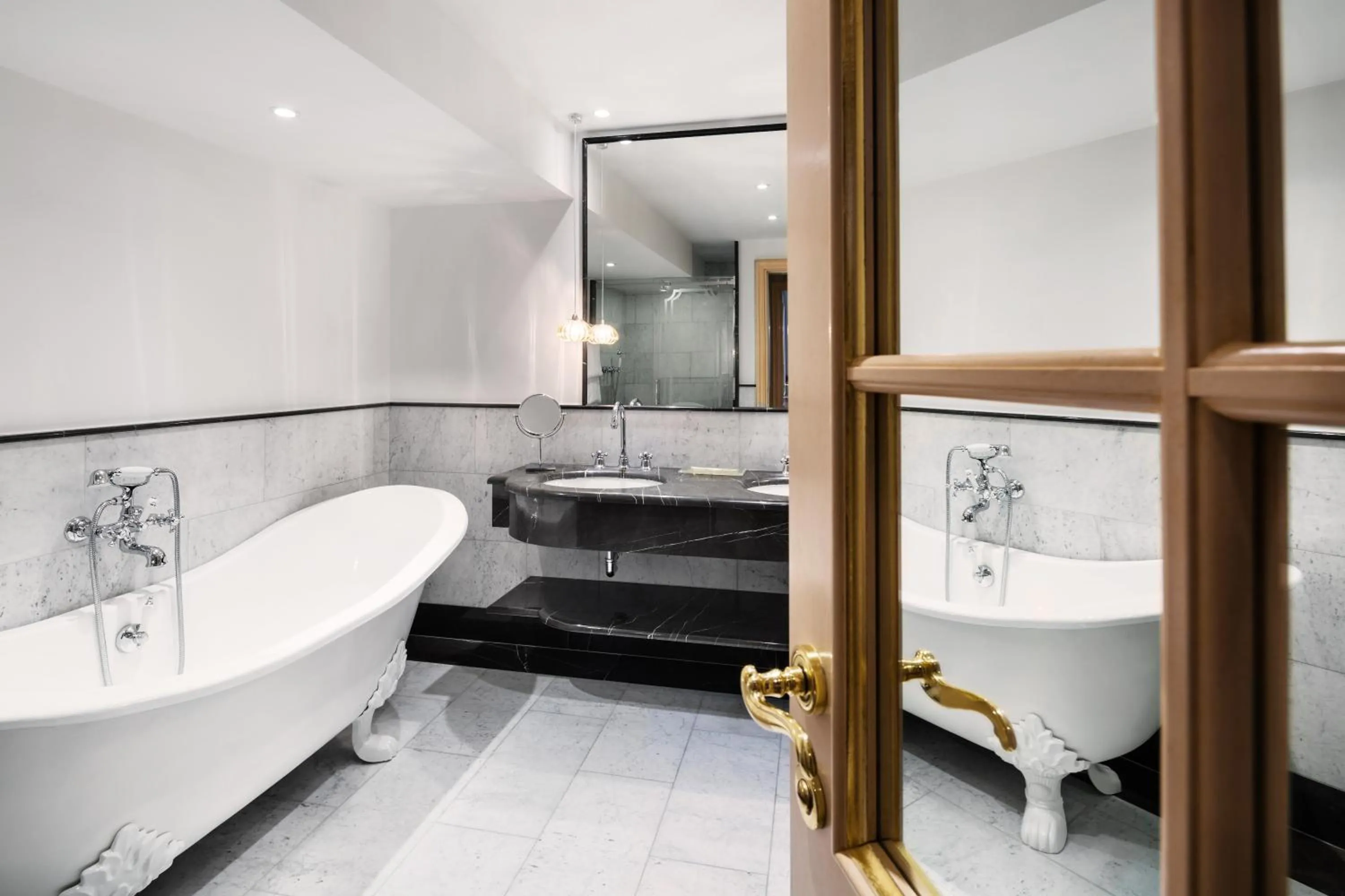 Bathroom in Baglioni Hotel Luna - The Leading Hotels of the World
