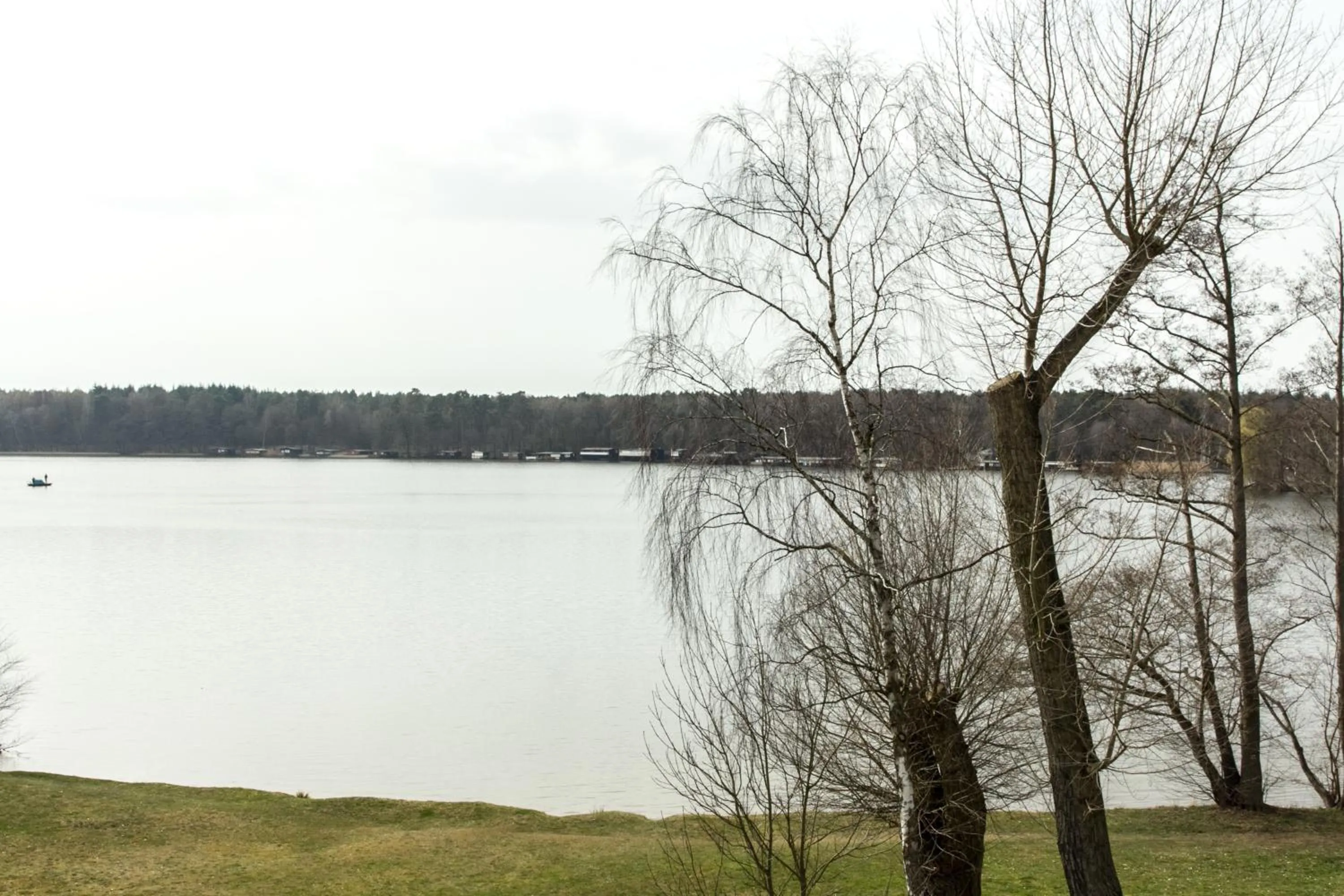 Lake view in Villa-Meehr