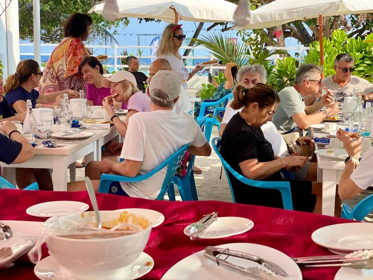 Restaurant/places to eat in VIVA Beach Maldives