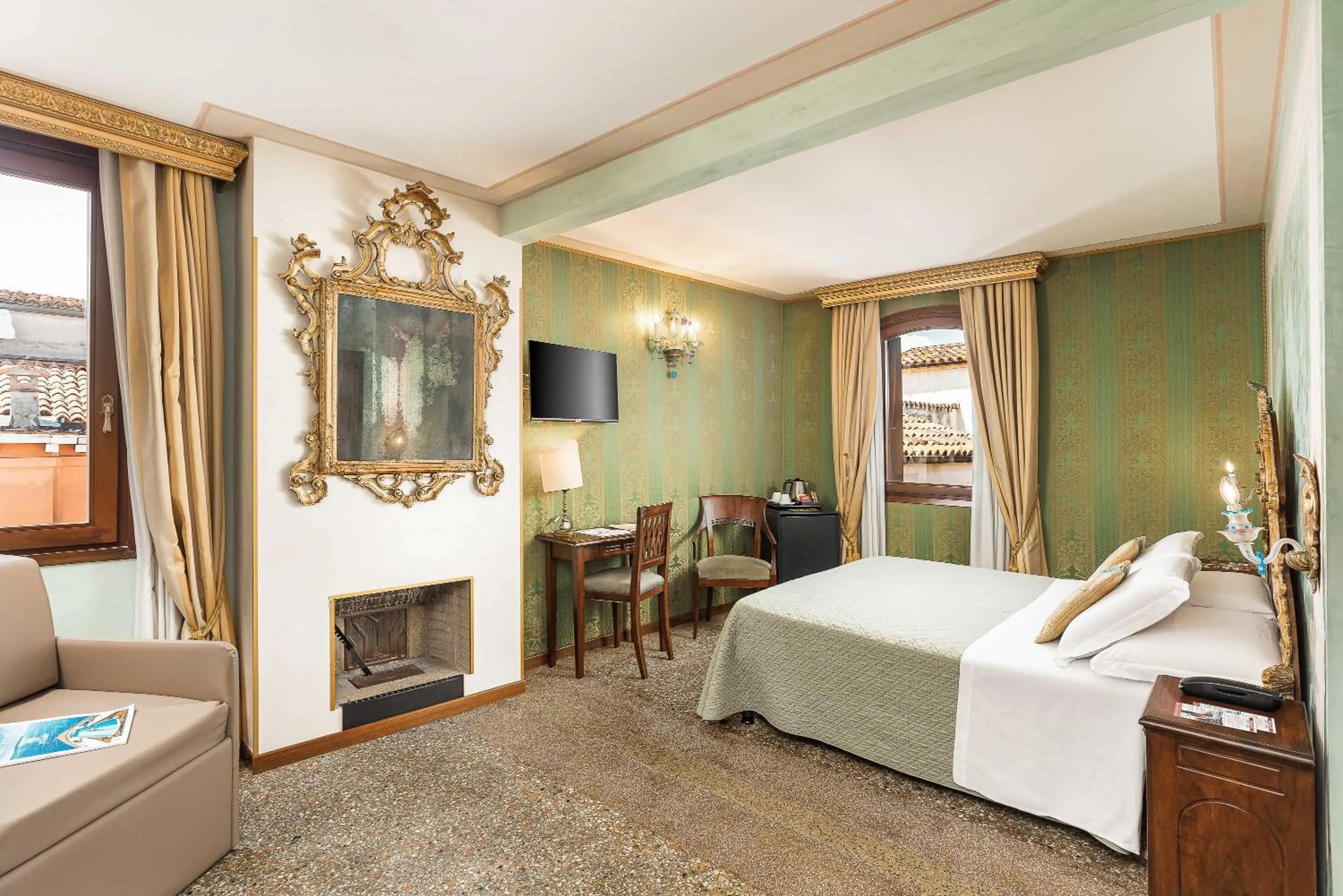 Bed in Hotel Marconi