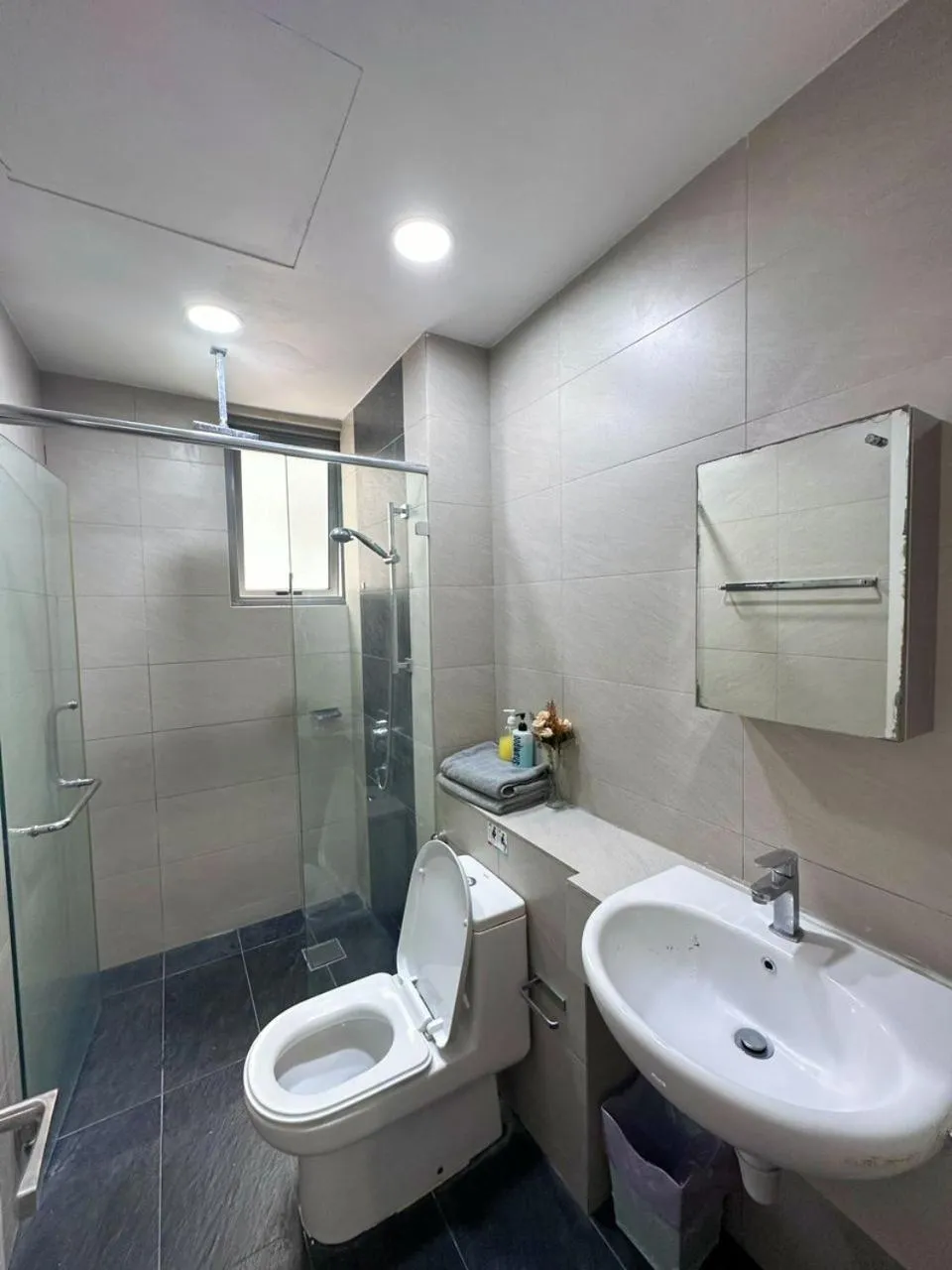 Shower in Mari Mari Homestay - IMAGO THE LOFT