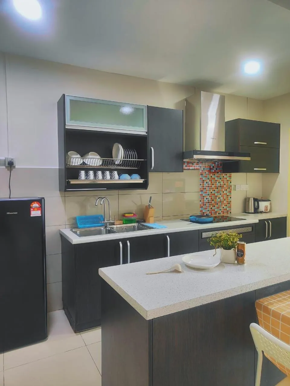 Kitchen or kitchenette in Mari Mari Homestay - IMAGO THE LOFT