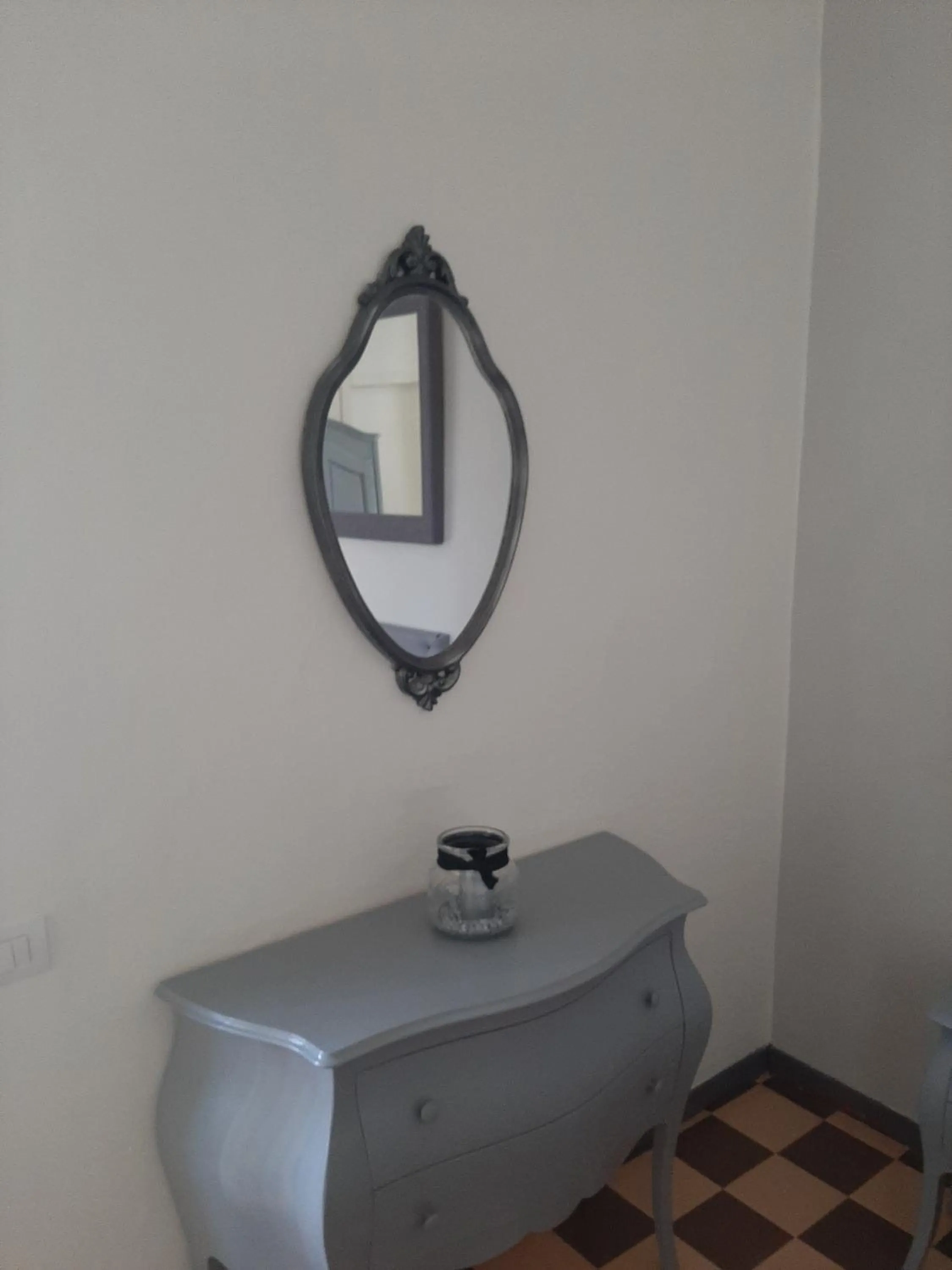 Decorative detail in B&B Principe Calaf 3