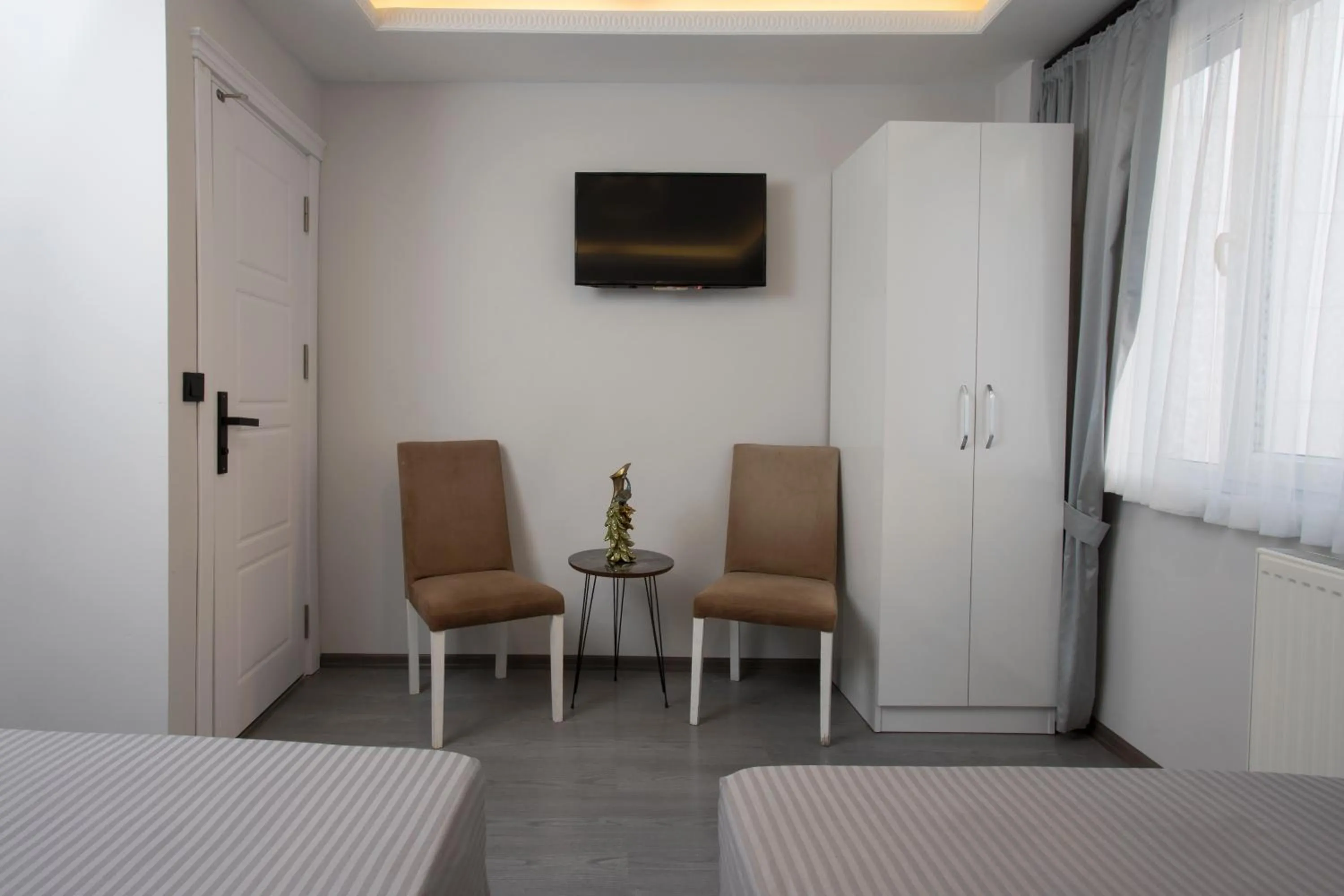 TV and multimedia in Carvan HOTEL