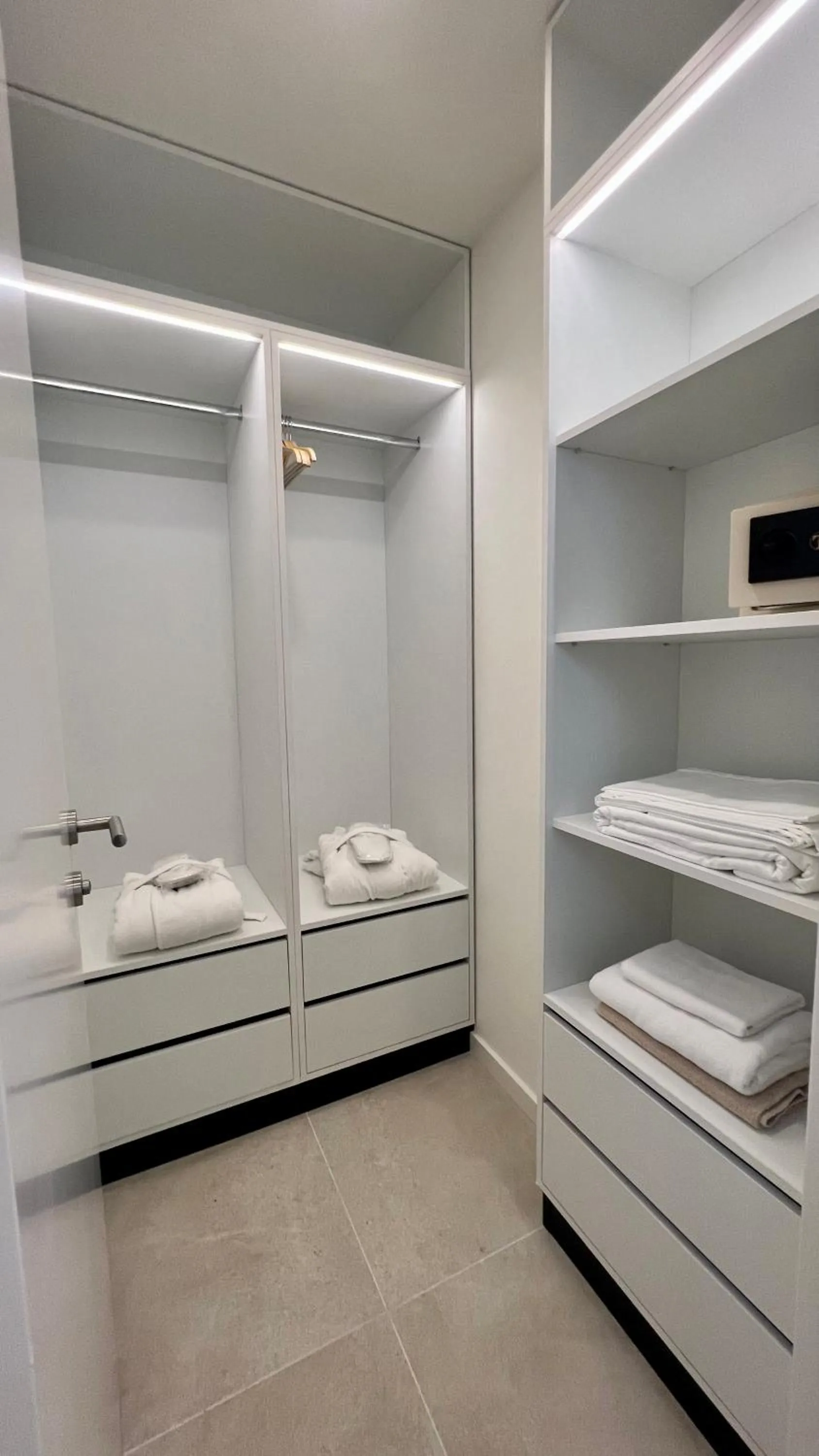 wardrobe, Bed in Sunraf Luxe Apartments