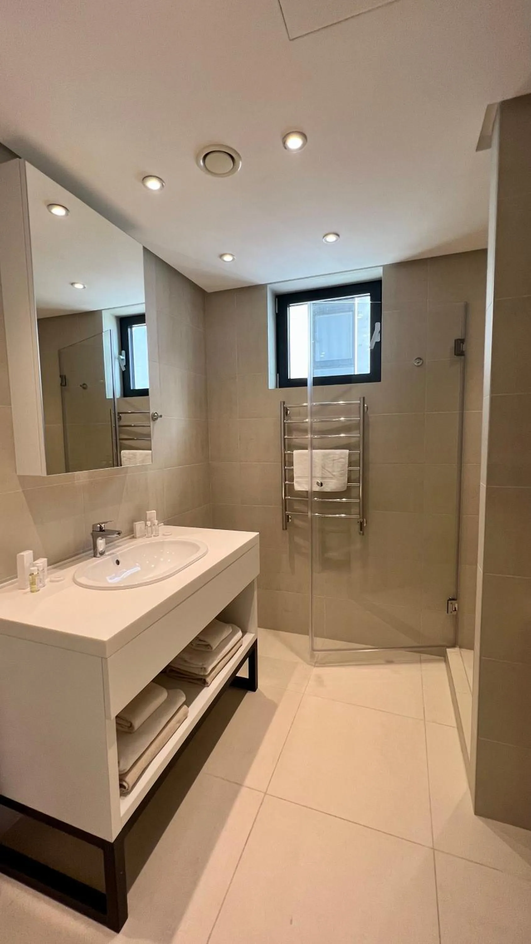 Bathroom in Sunraf Luxe Apartments