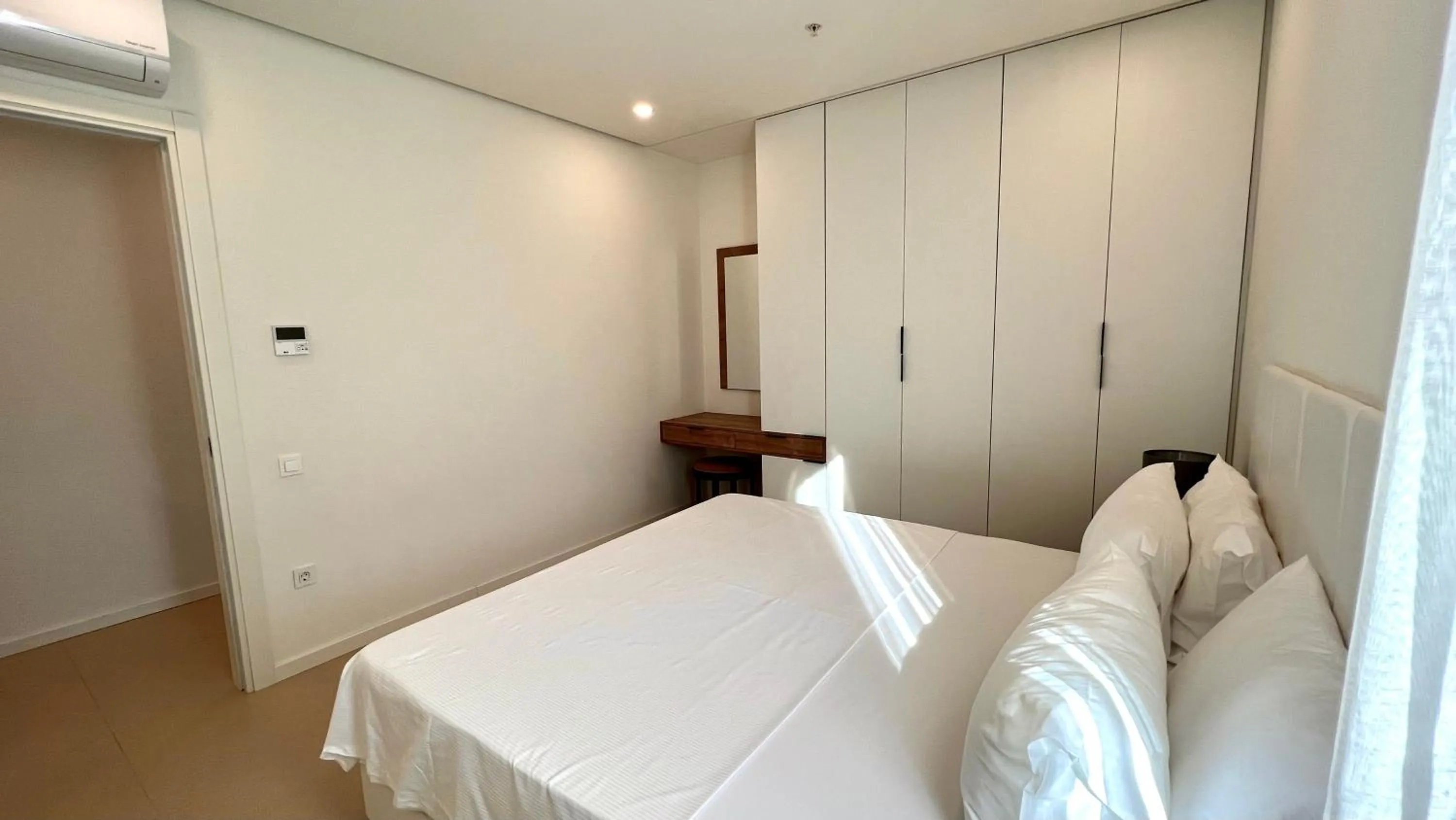 Bedroom, Bed in Sunraf Luxe Apartments