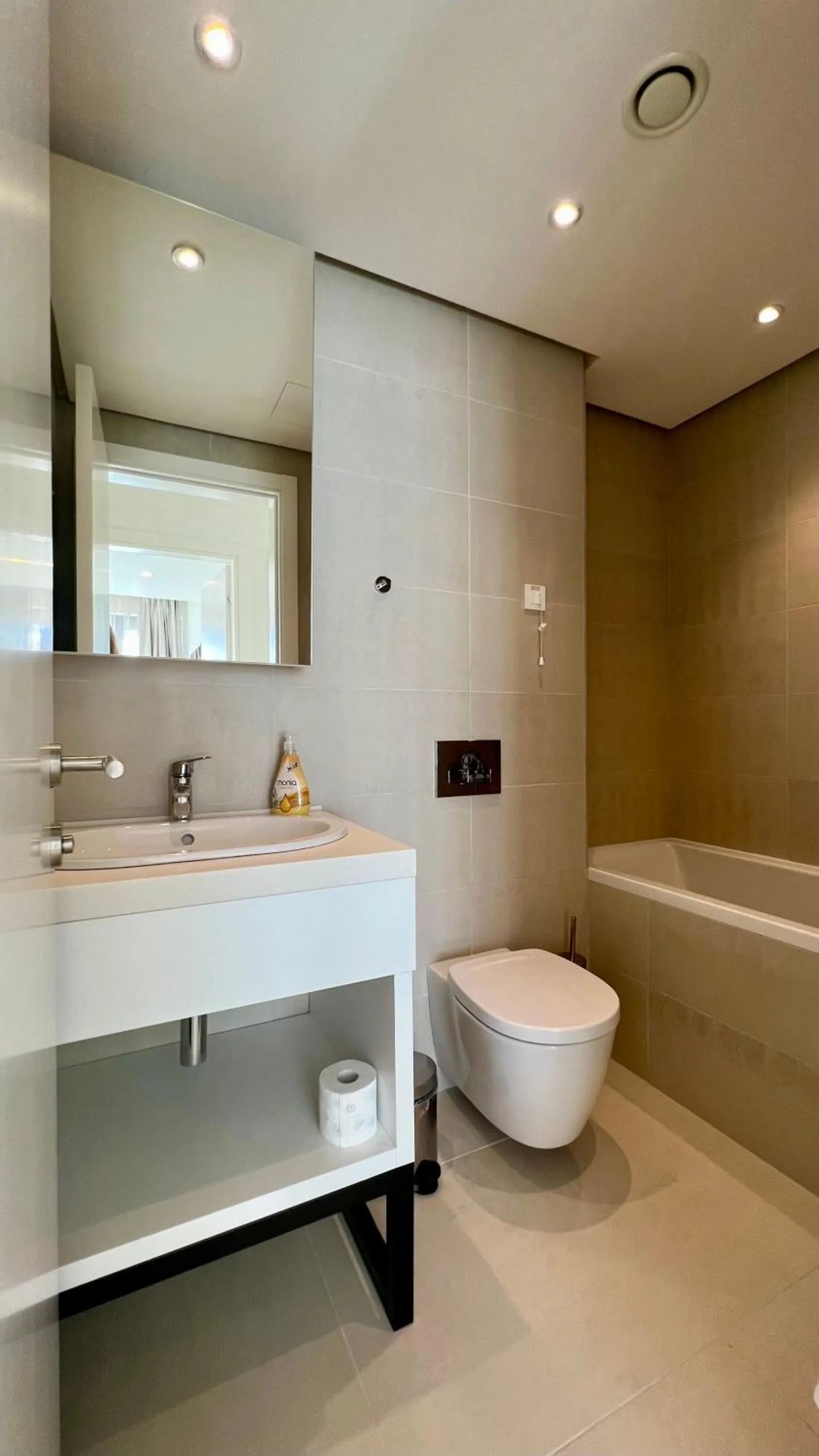Bathroom in Sunraf Luxe Apartments