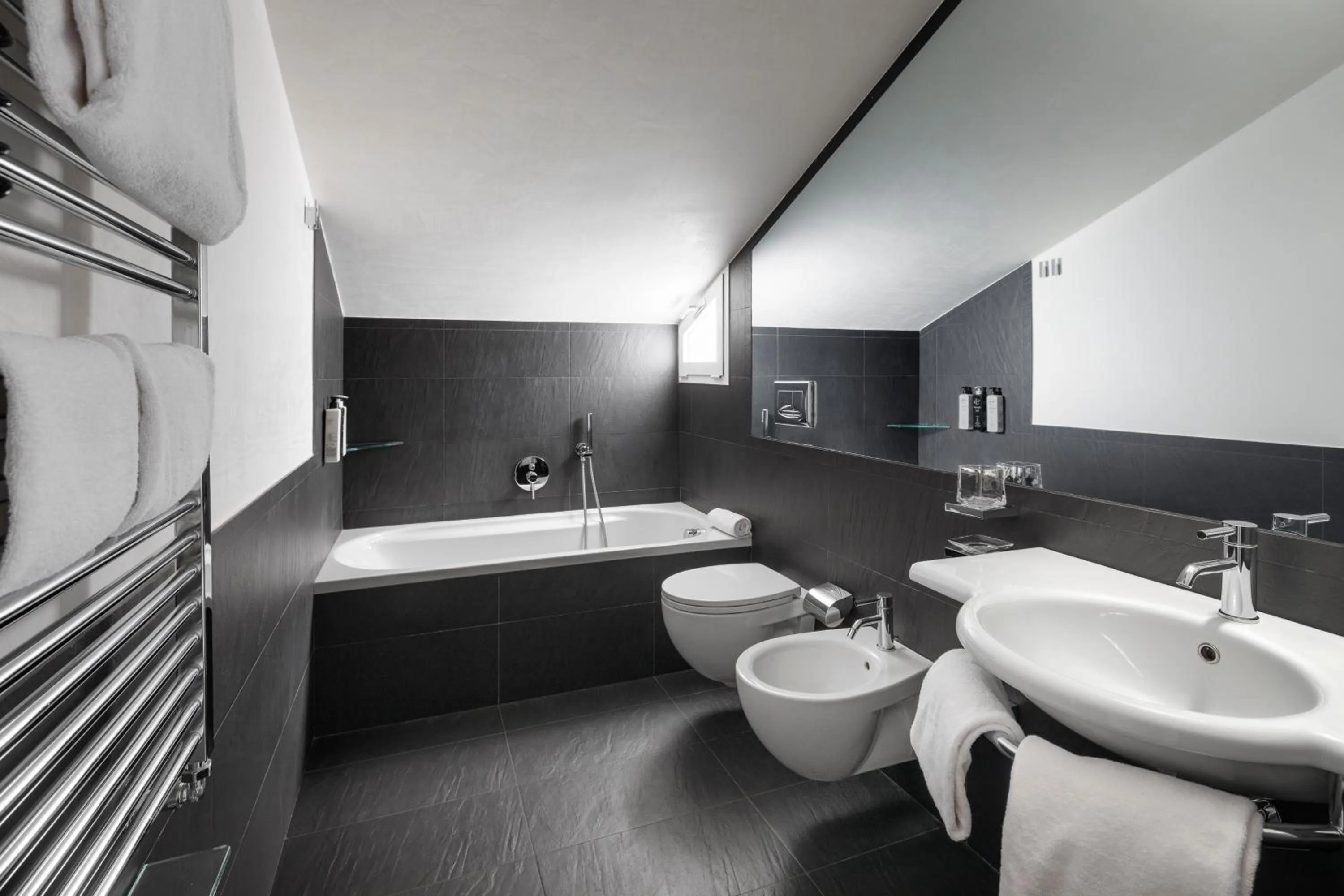 Toilet in LHP Hotel Montecatini Palace & SPA