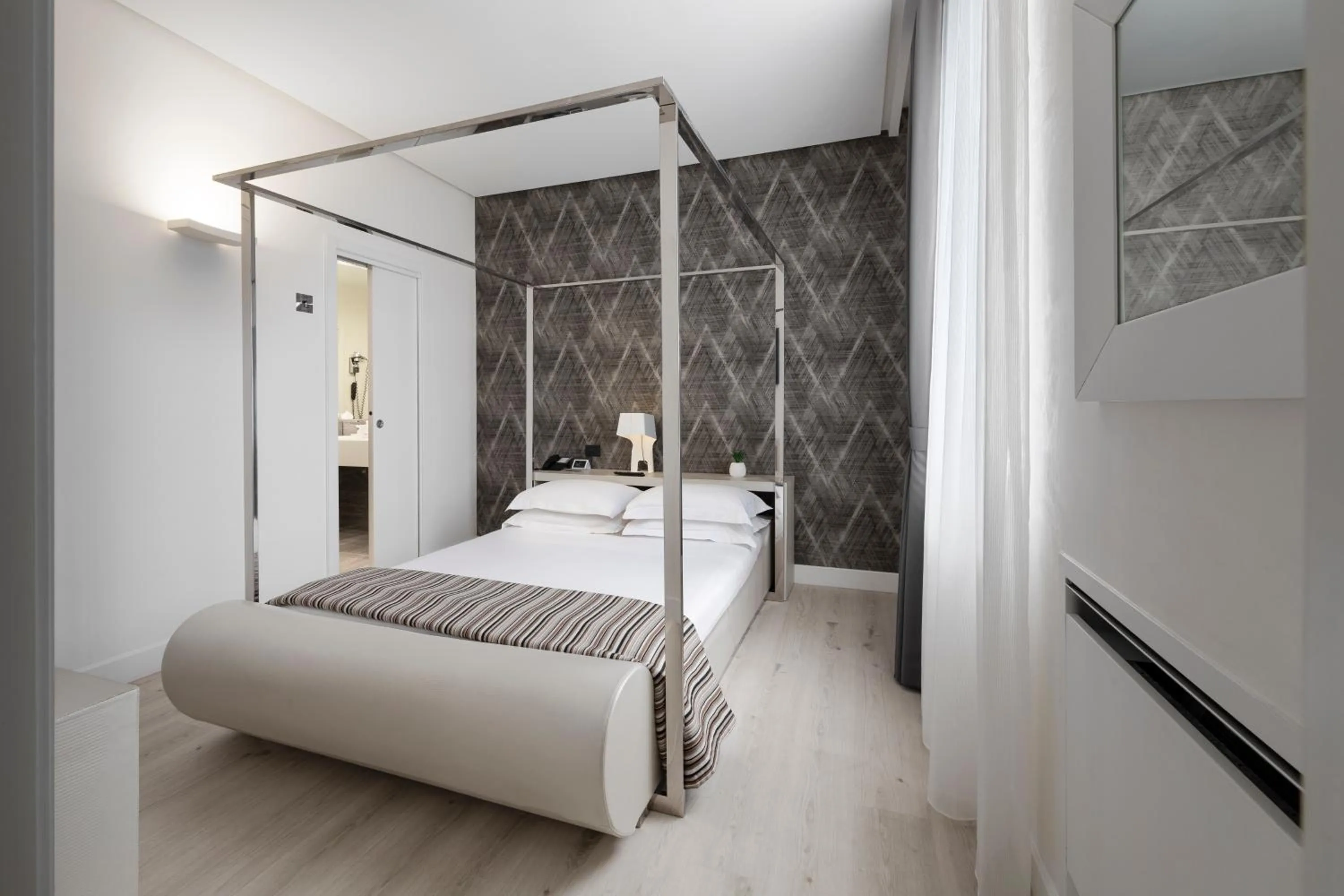 Bedroom, Bed in LHP Hotel Montecatini Palace & SPA