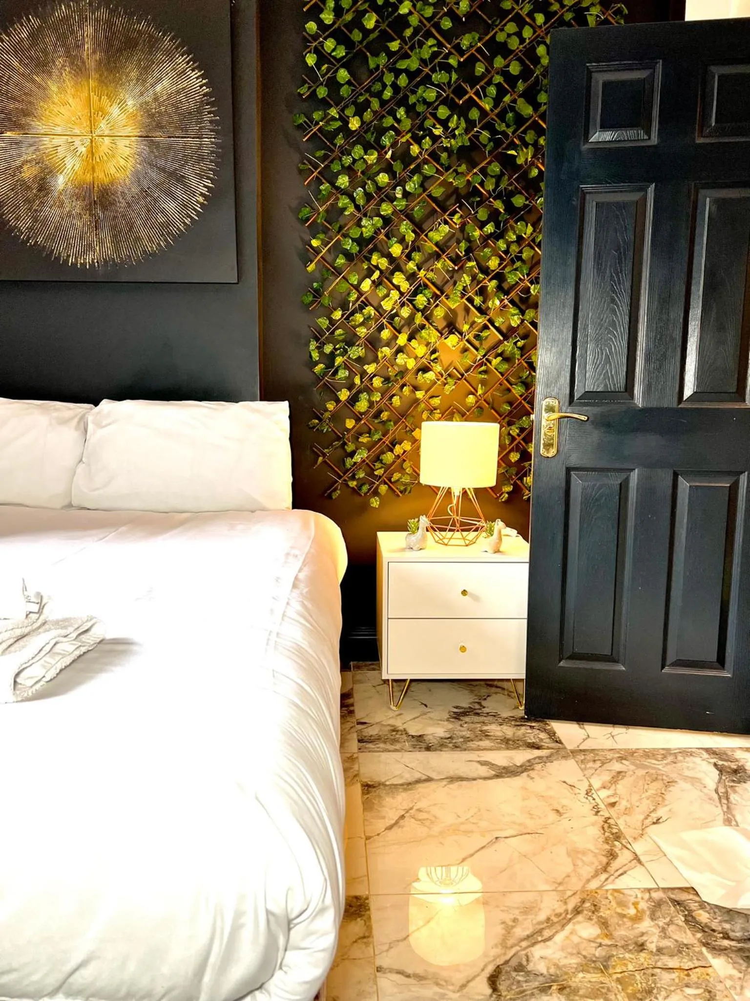 Bed in Duke and Duchess Apartments and Rooms - Private in Room Hot Tub Suites